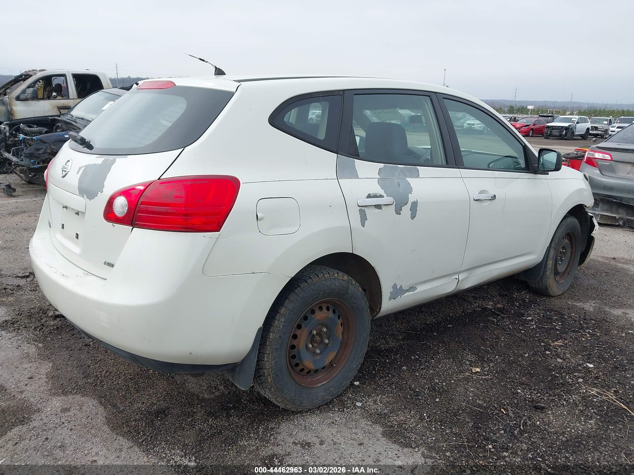 NISSAN ROGUE image 4