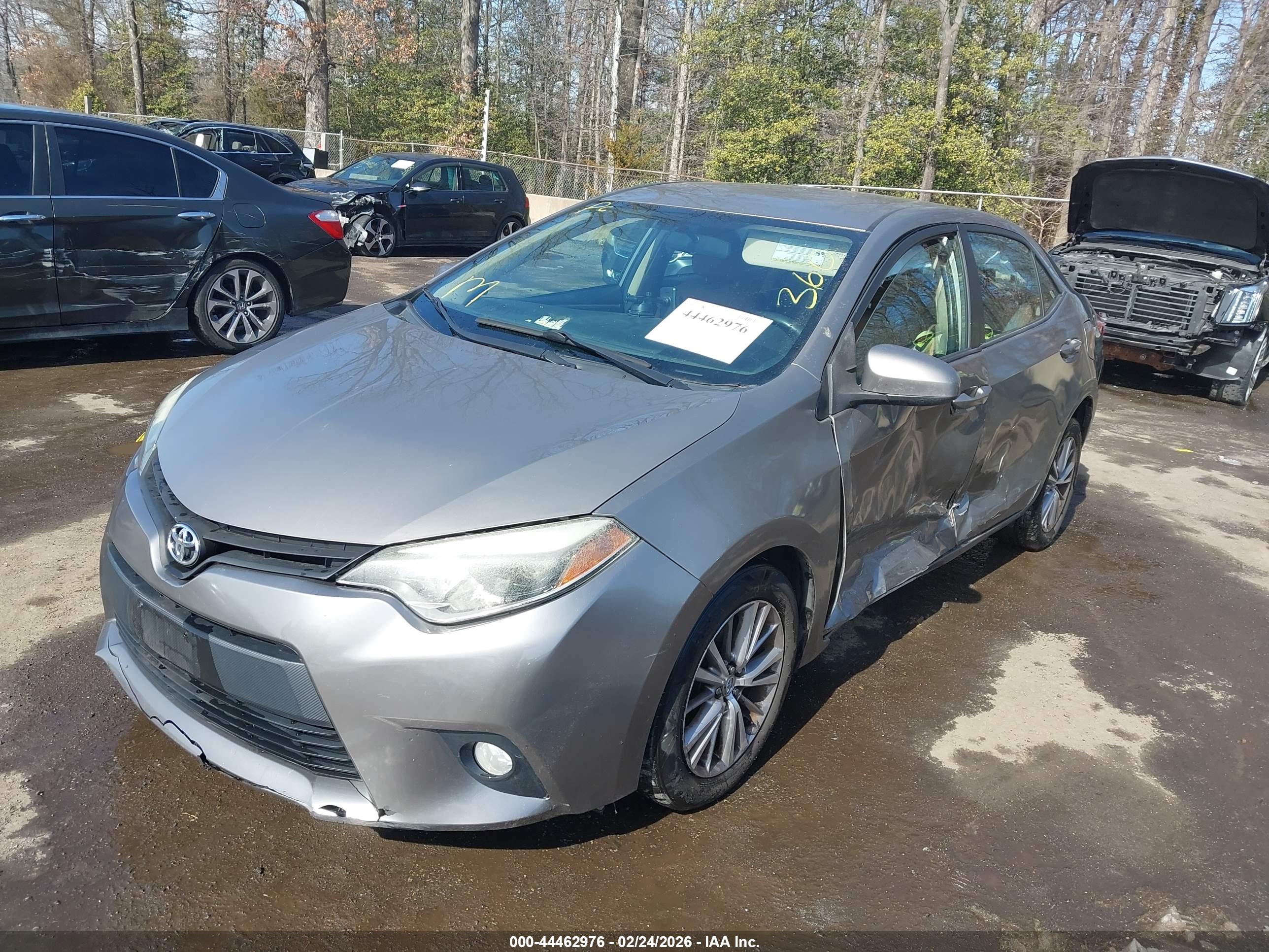 TOYOTA COROLLA image 2