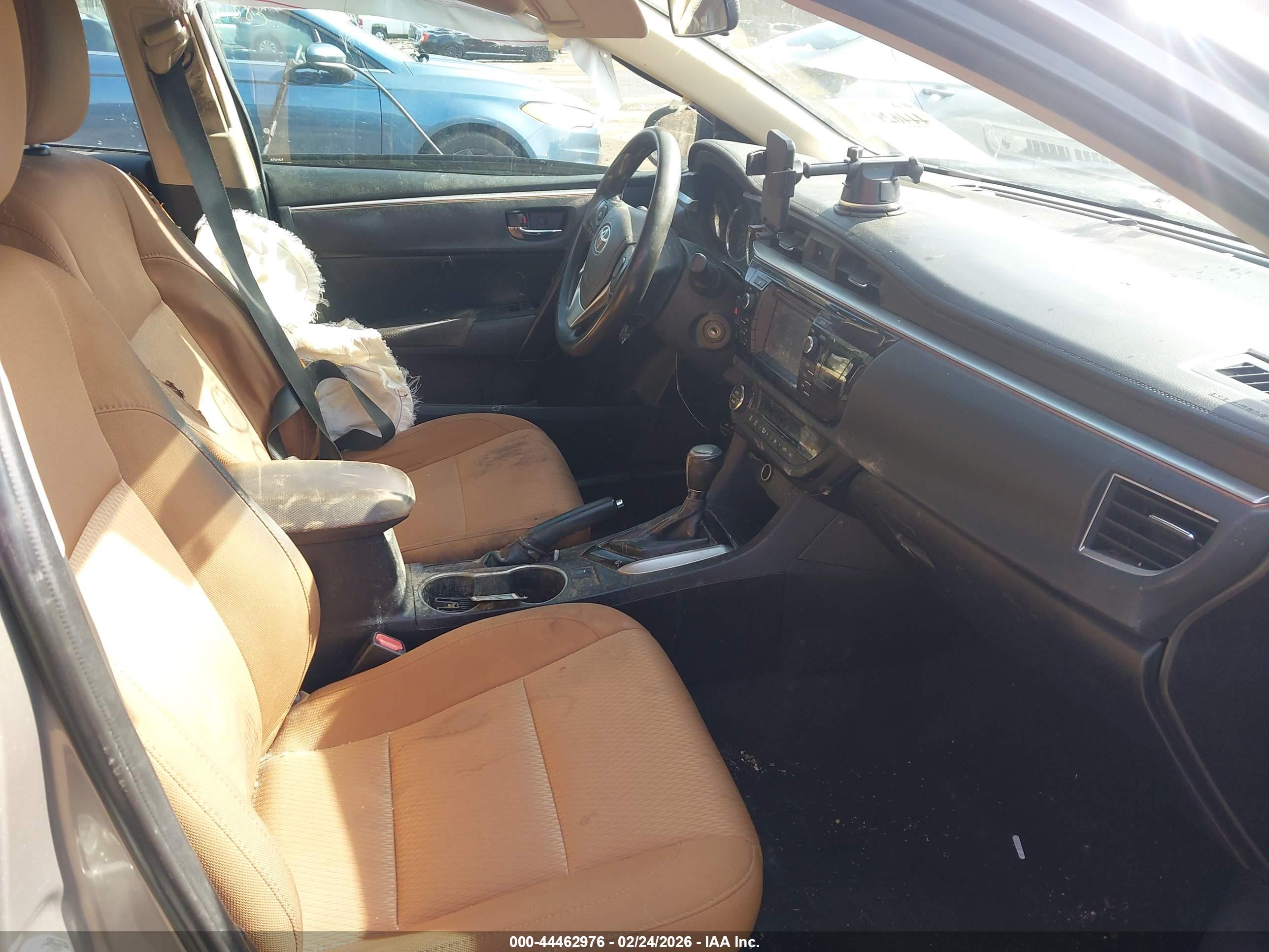 TOYOTA COROLLA image 5