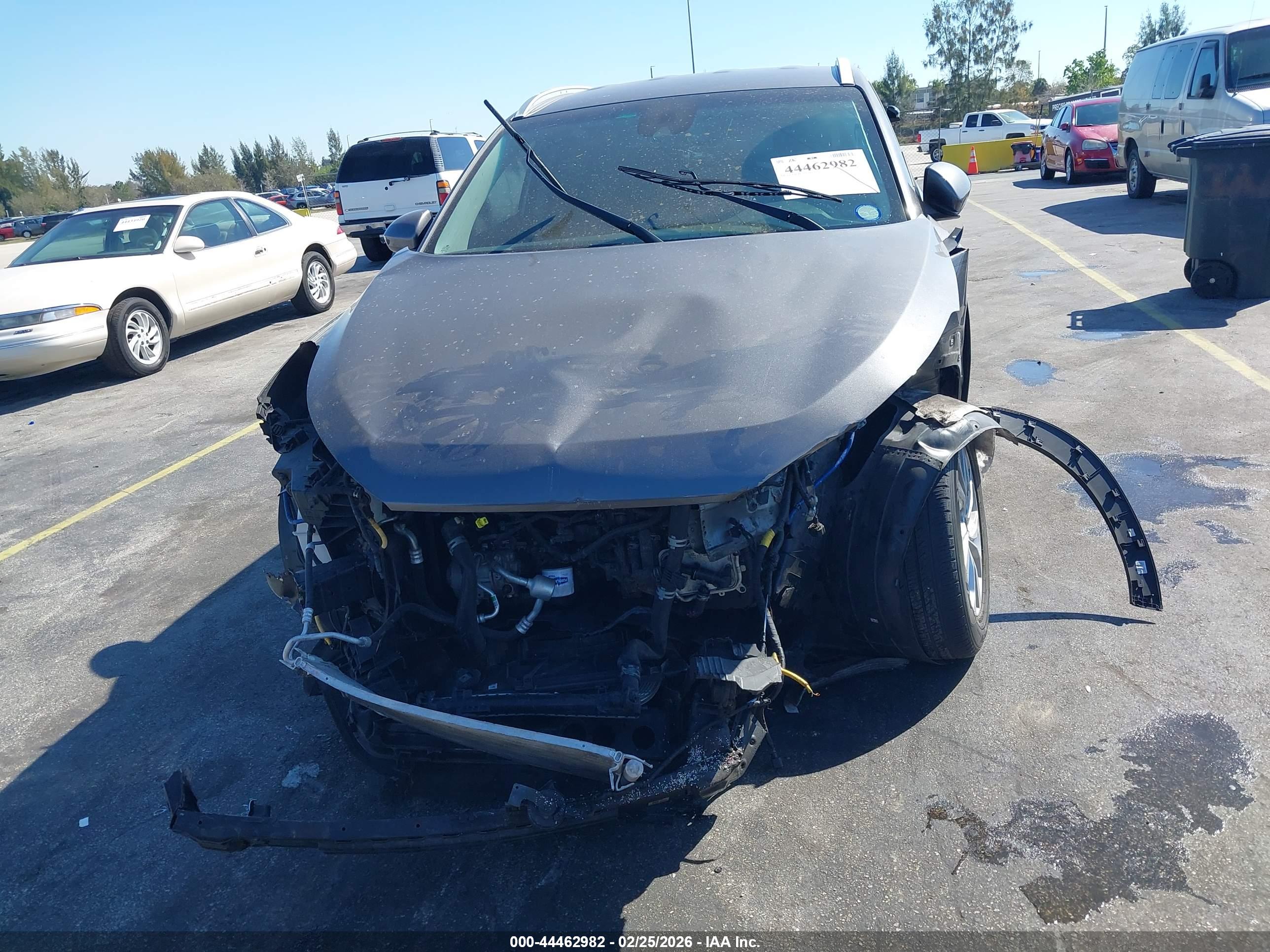HYUNDAI TUCSON image 6