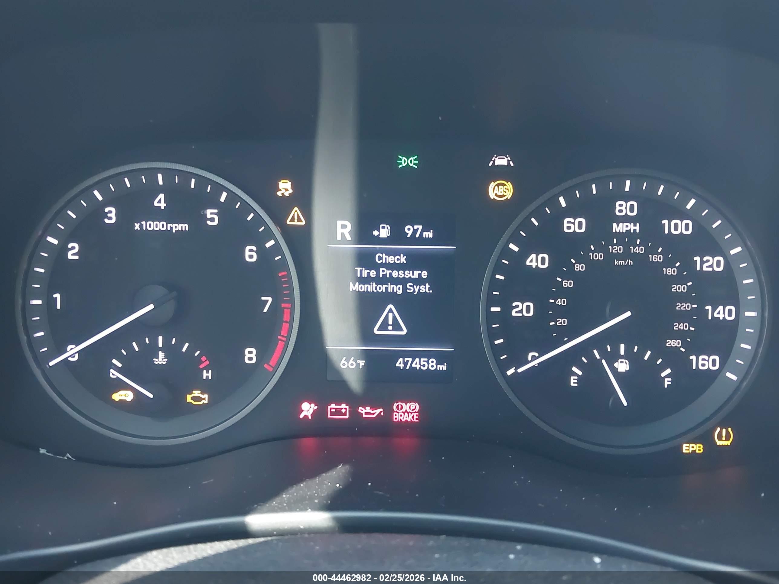 HYUNDAI TUCSON image 7