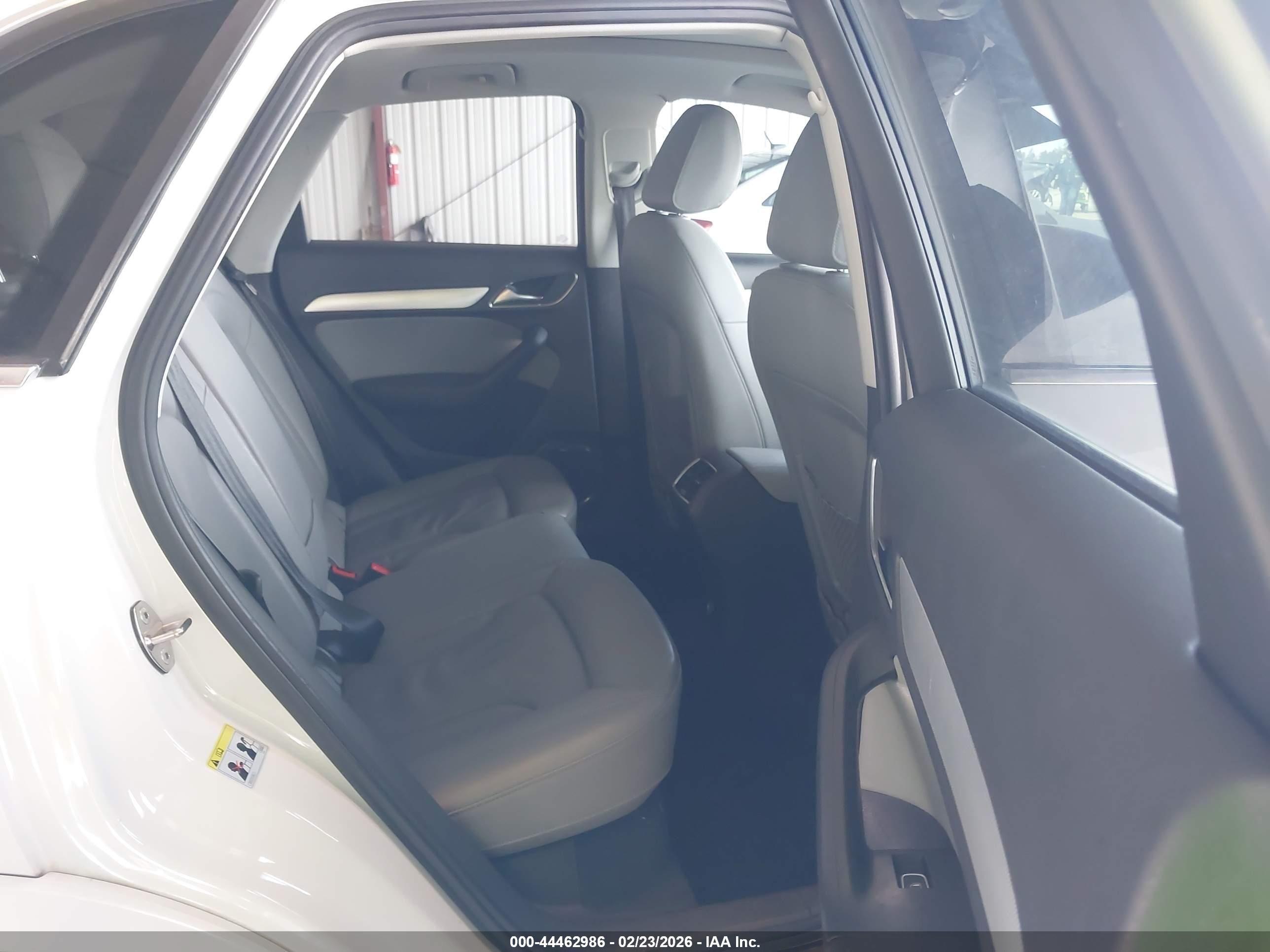 AUDI Q3 image 8