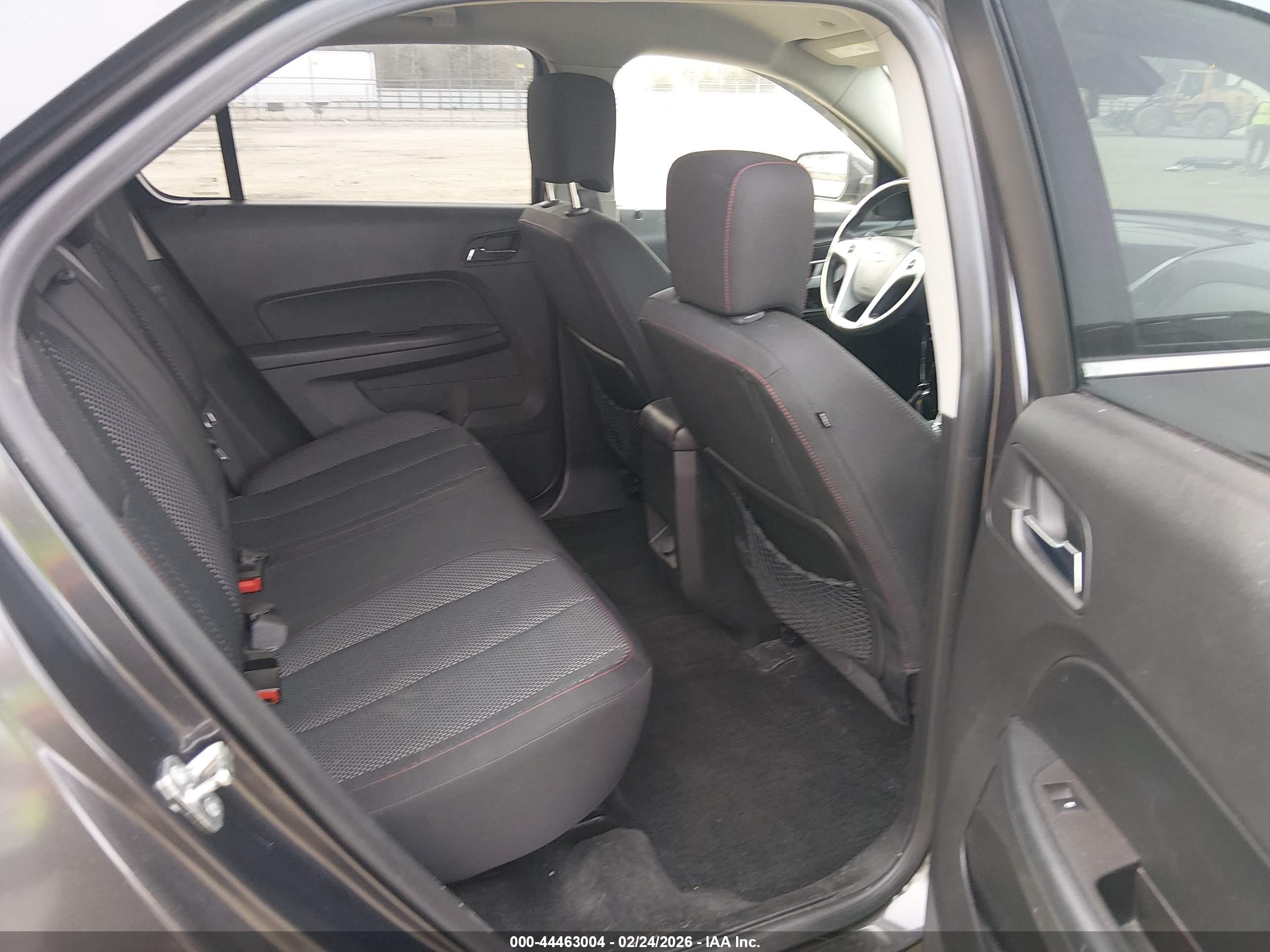 CHEVROLET EQUINOX image 8
