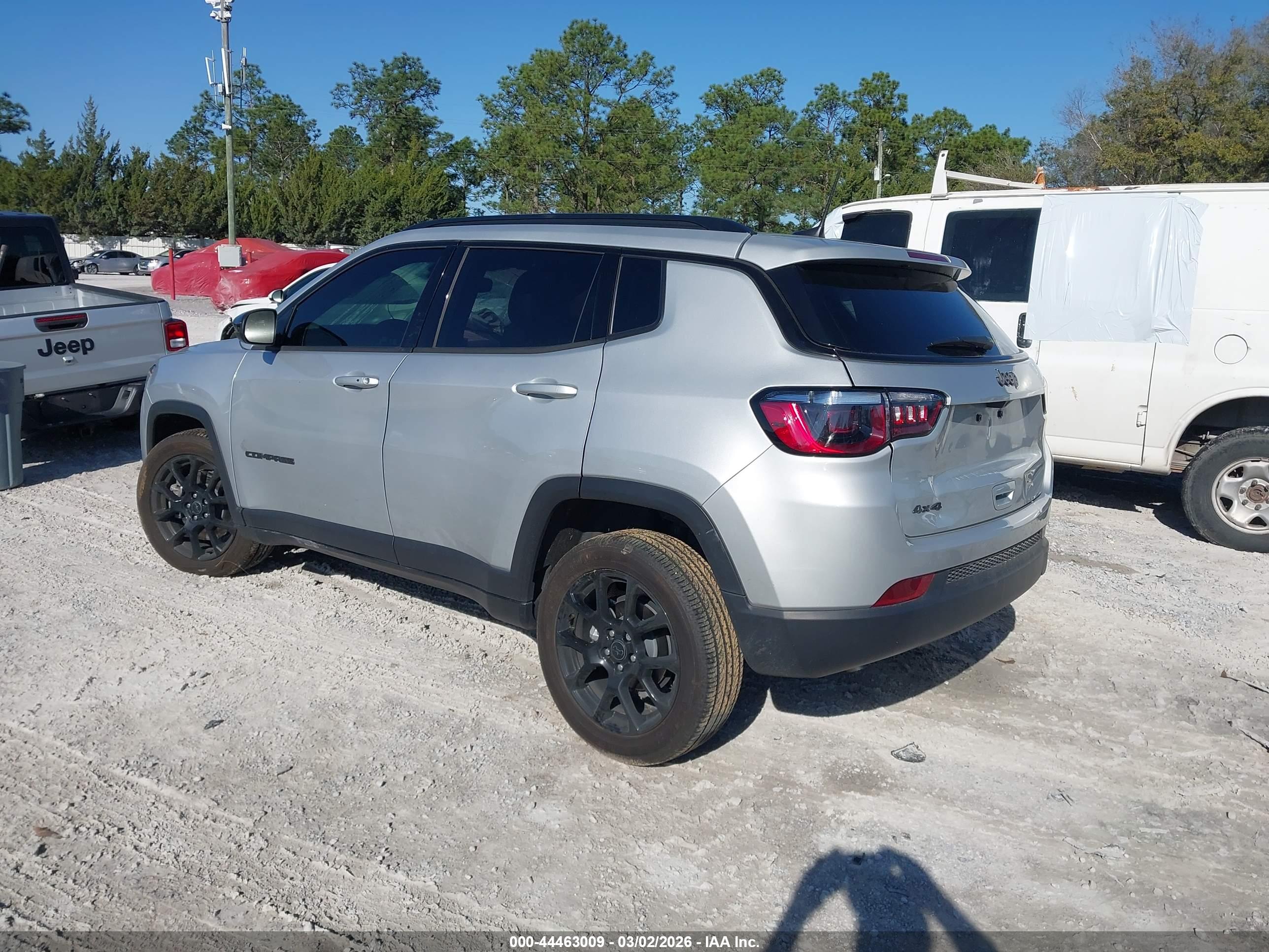 JEEP COMPASS image 3