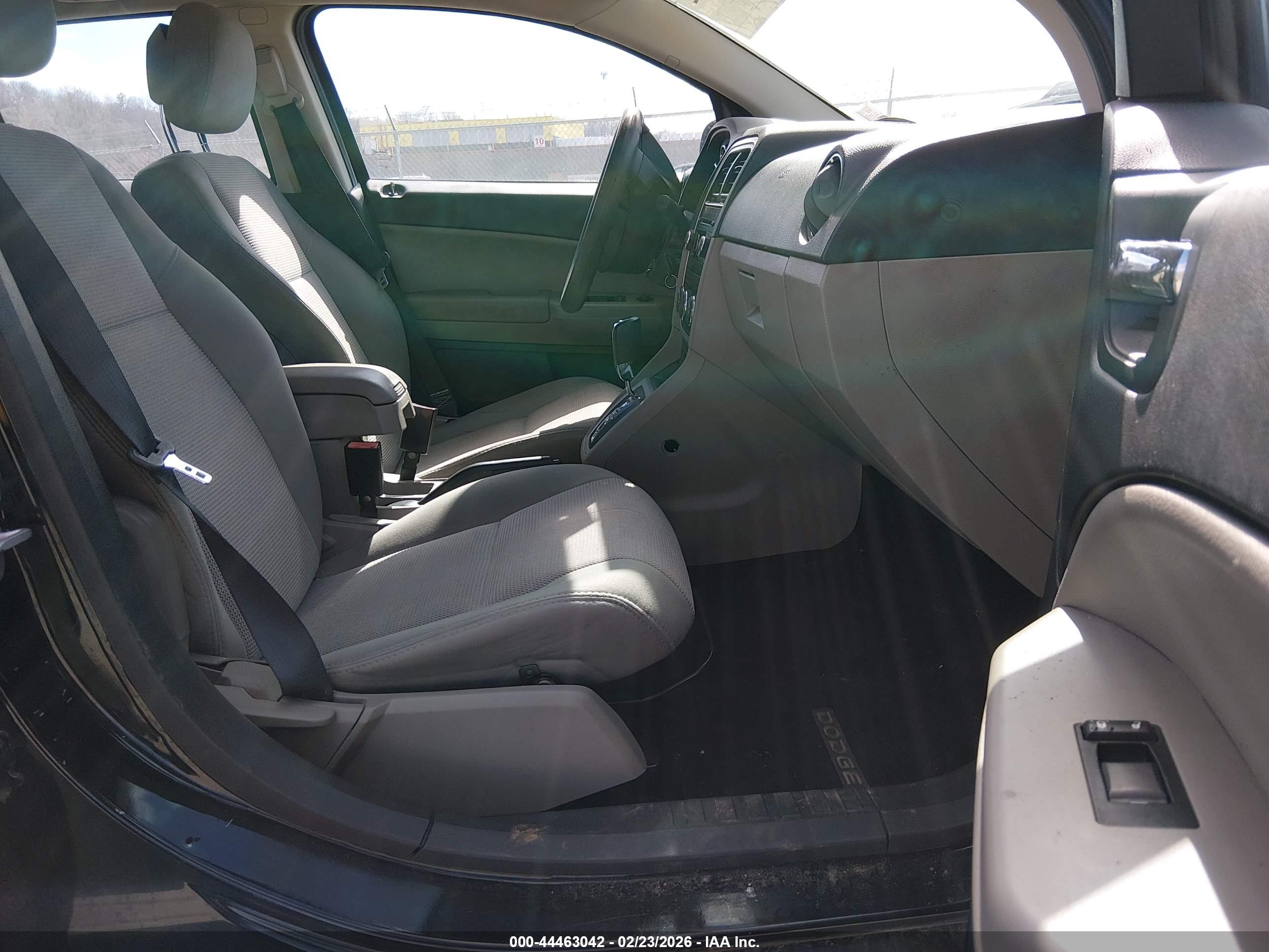 DODGE CALIBER image 5