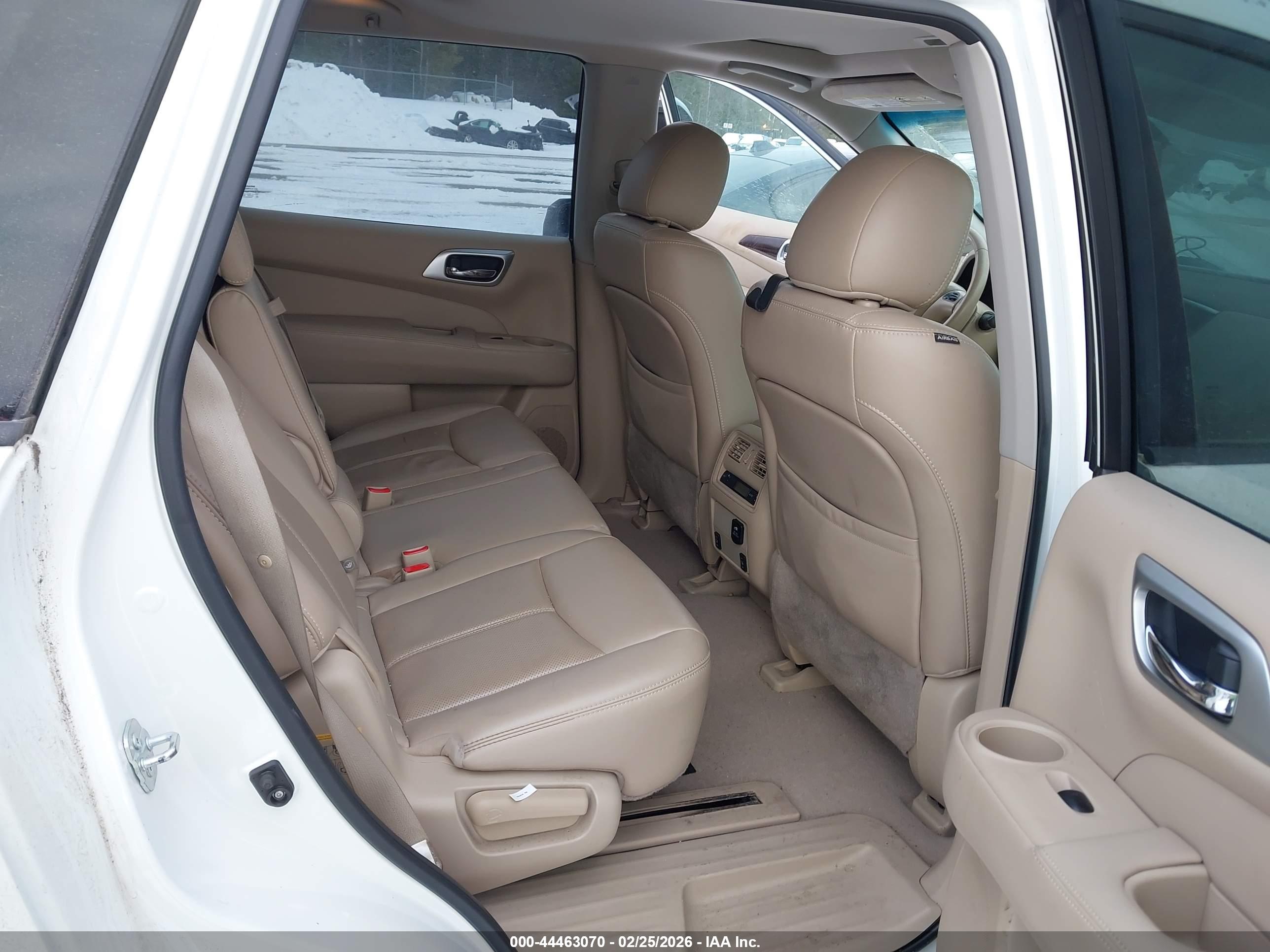 NISSAN PATHFINDER image 8