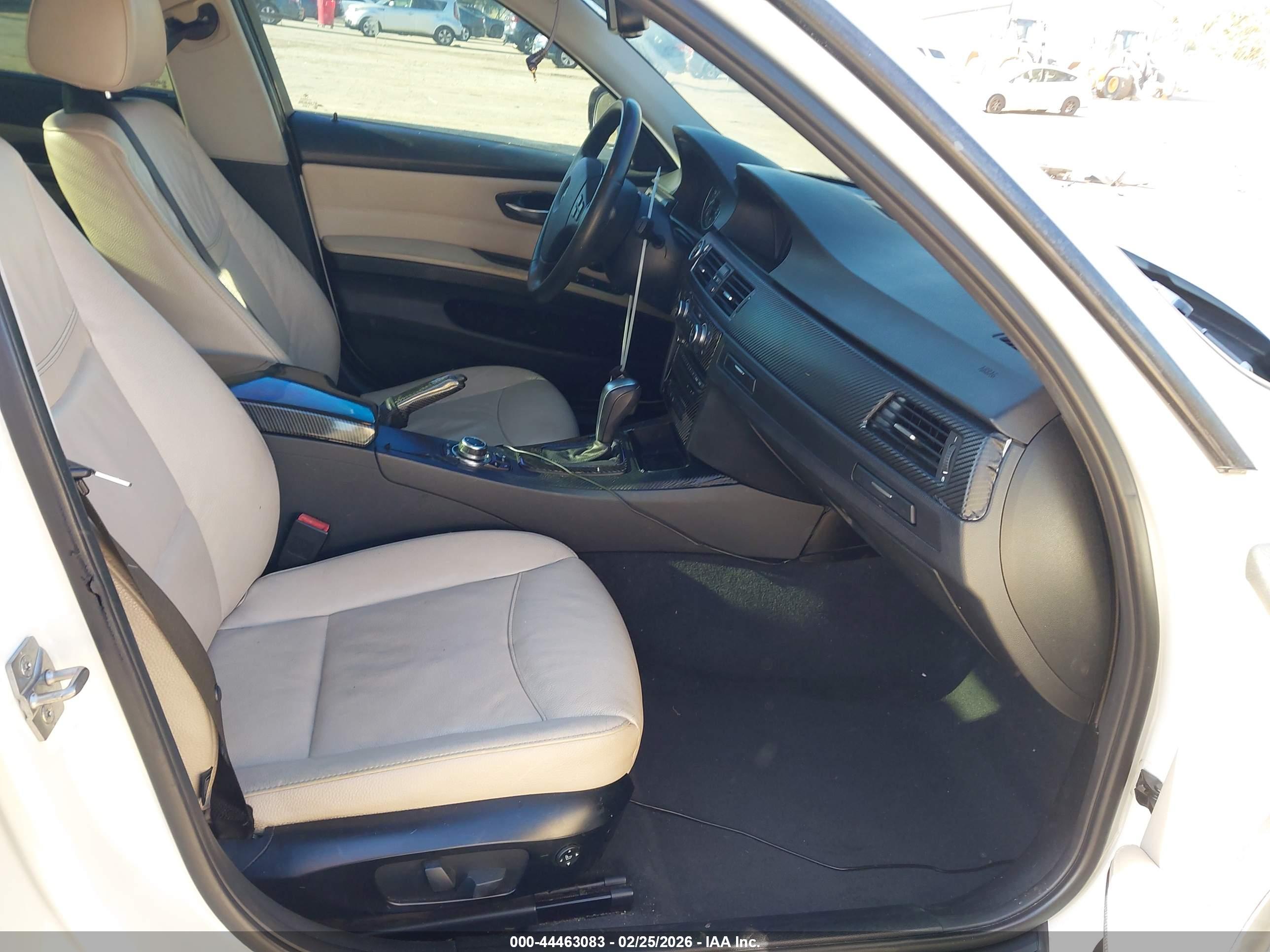 BMW 328I image 5
