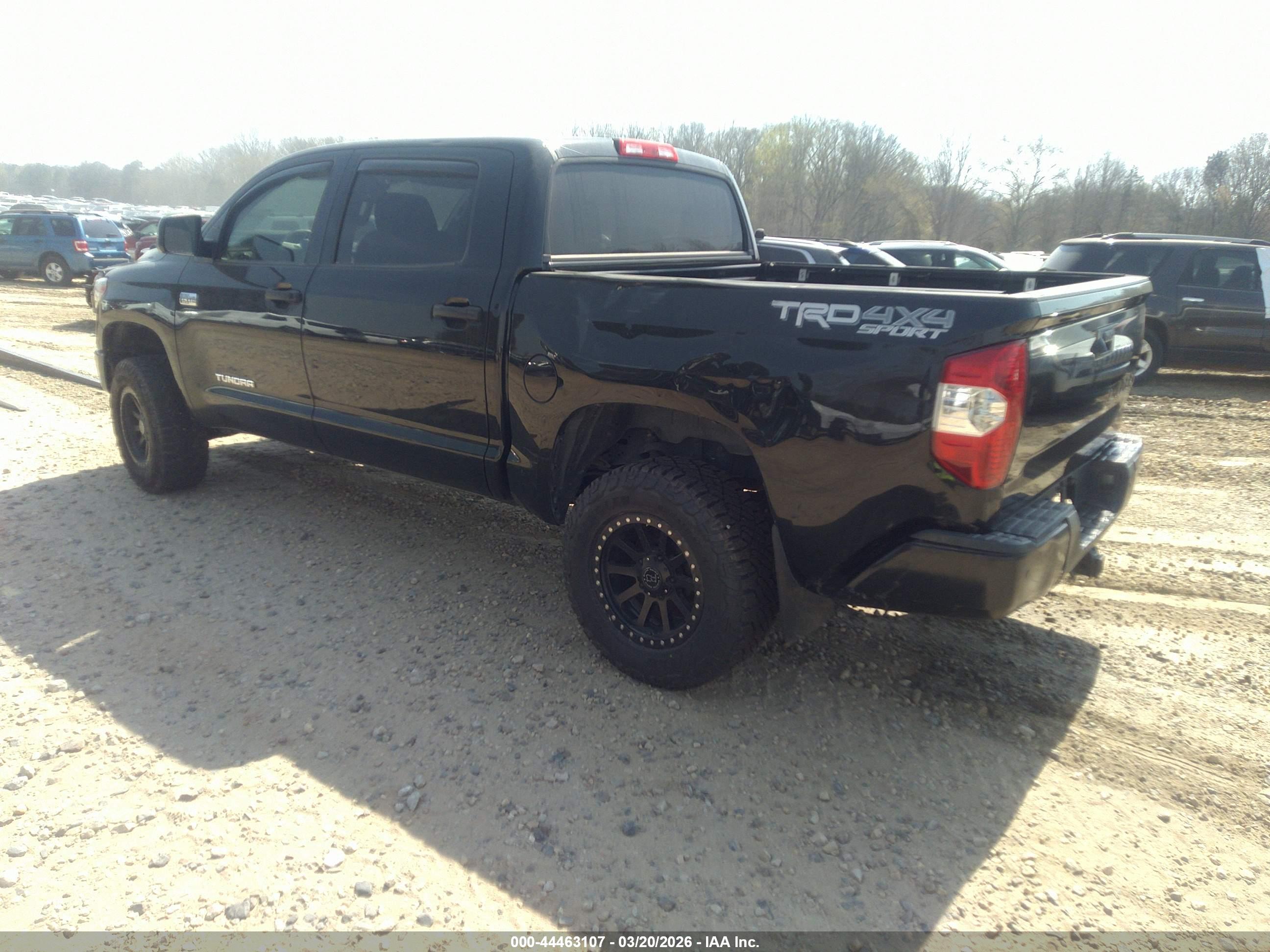 TOYOTA TUNDRA image 3