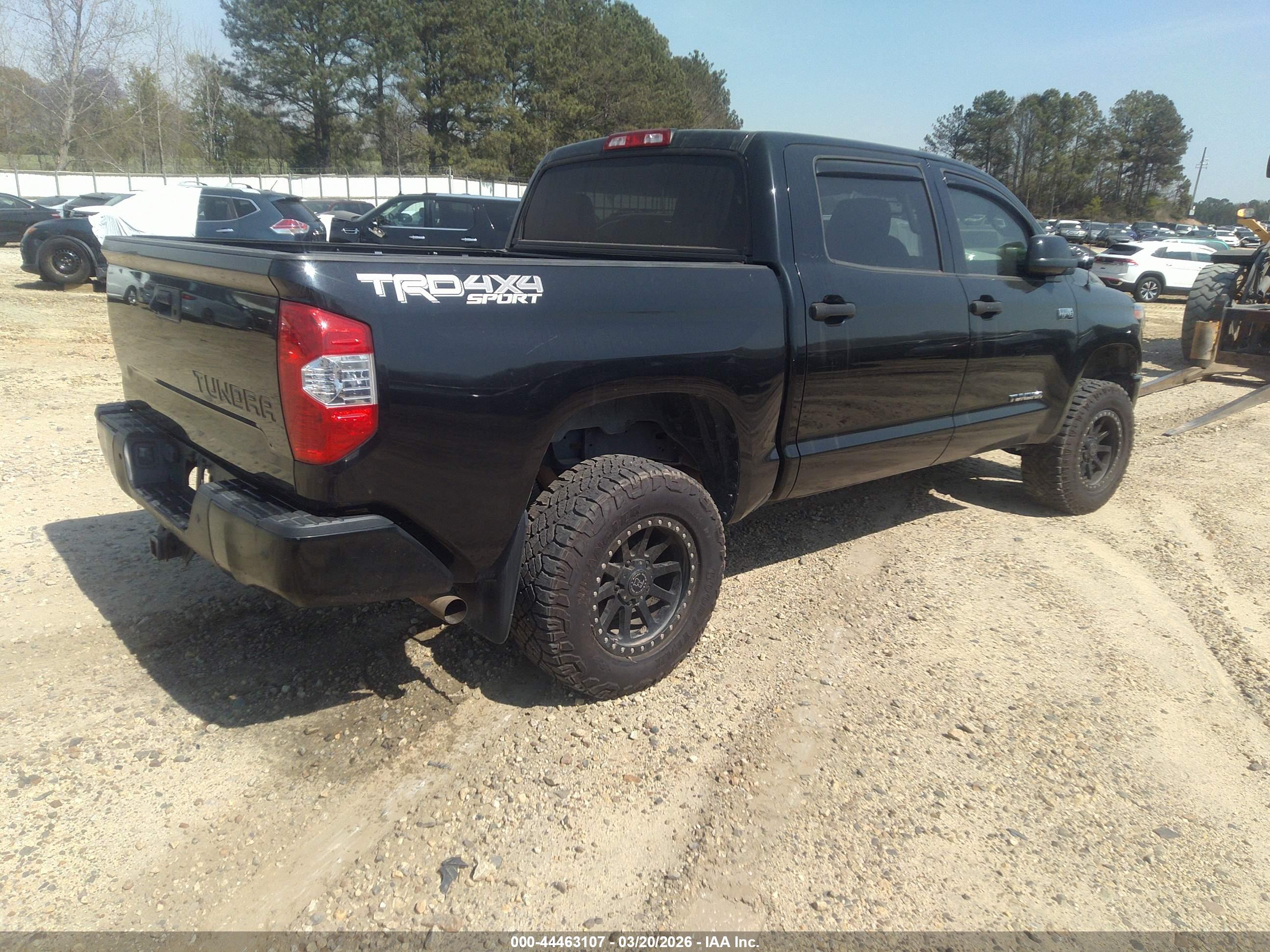TOYOTA TUNDRA image 4