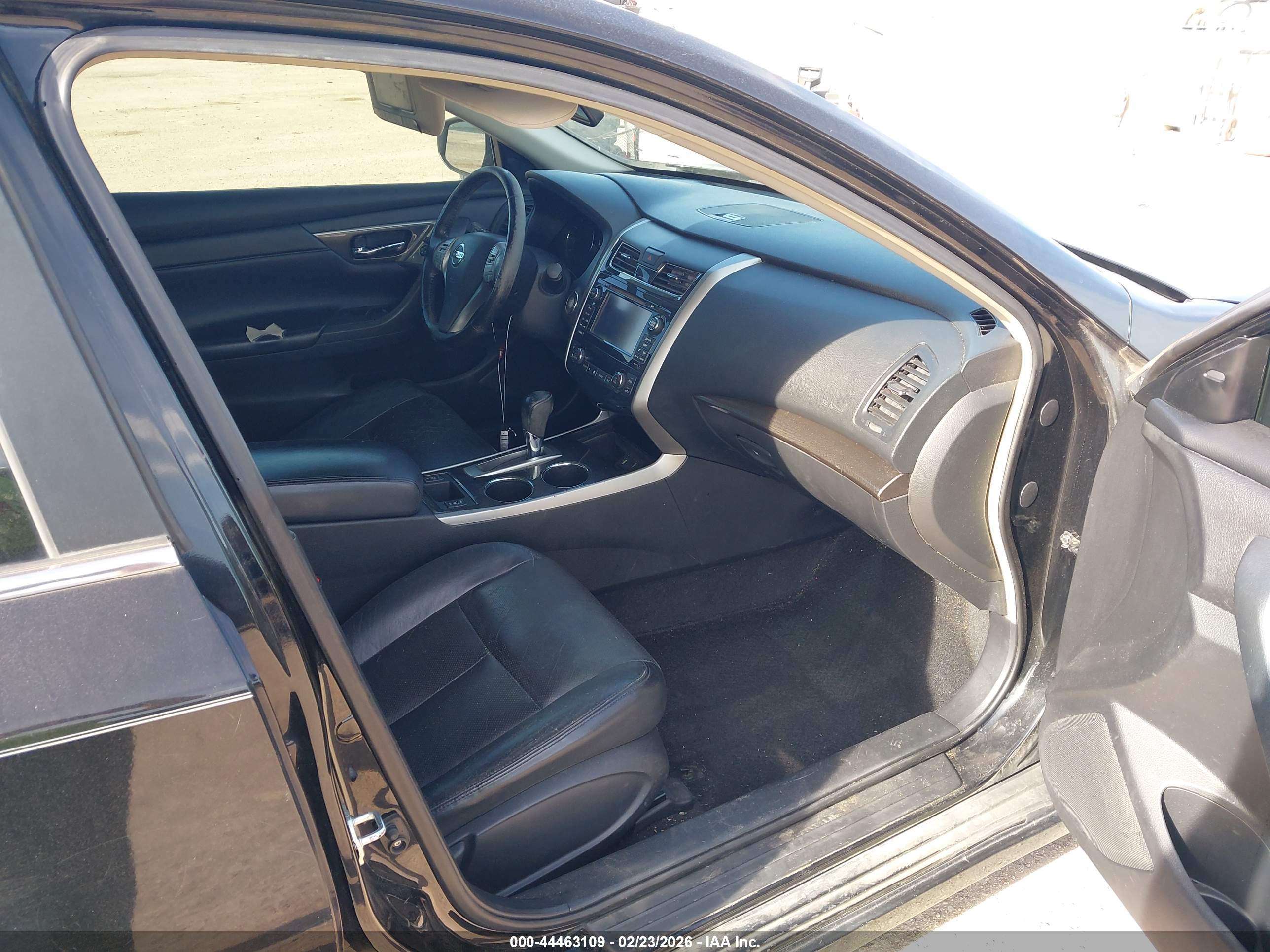 NISSAN ALTIMA image 5