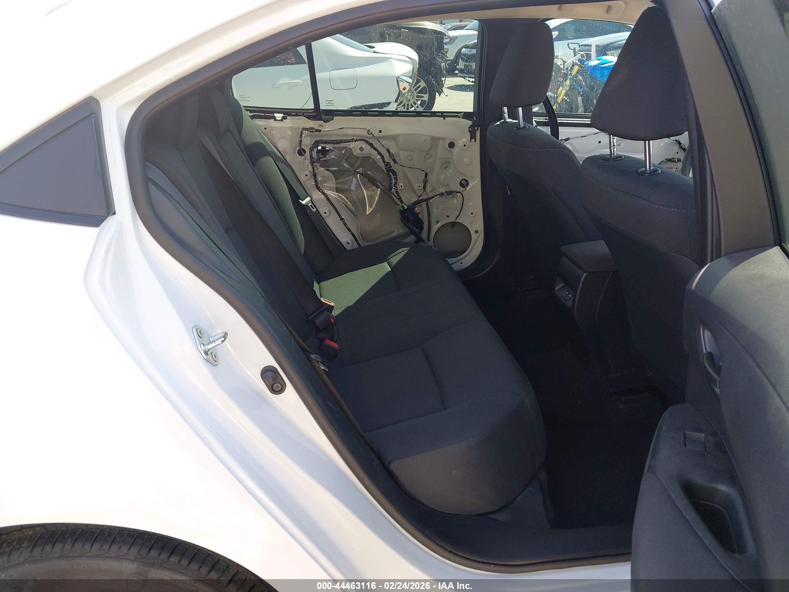 TOYOTA COROLLA image 8