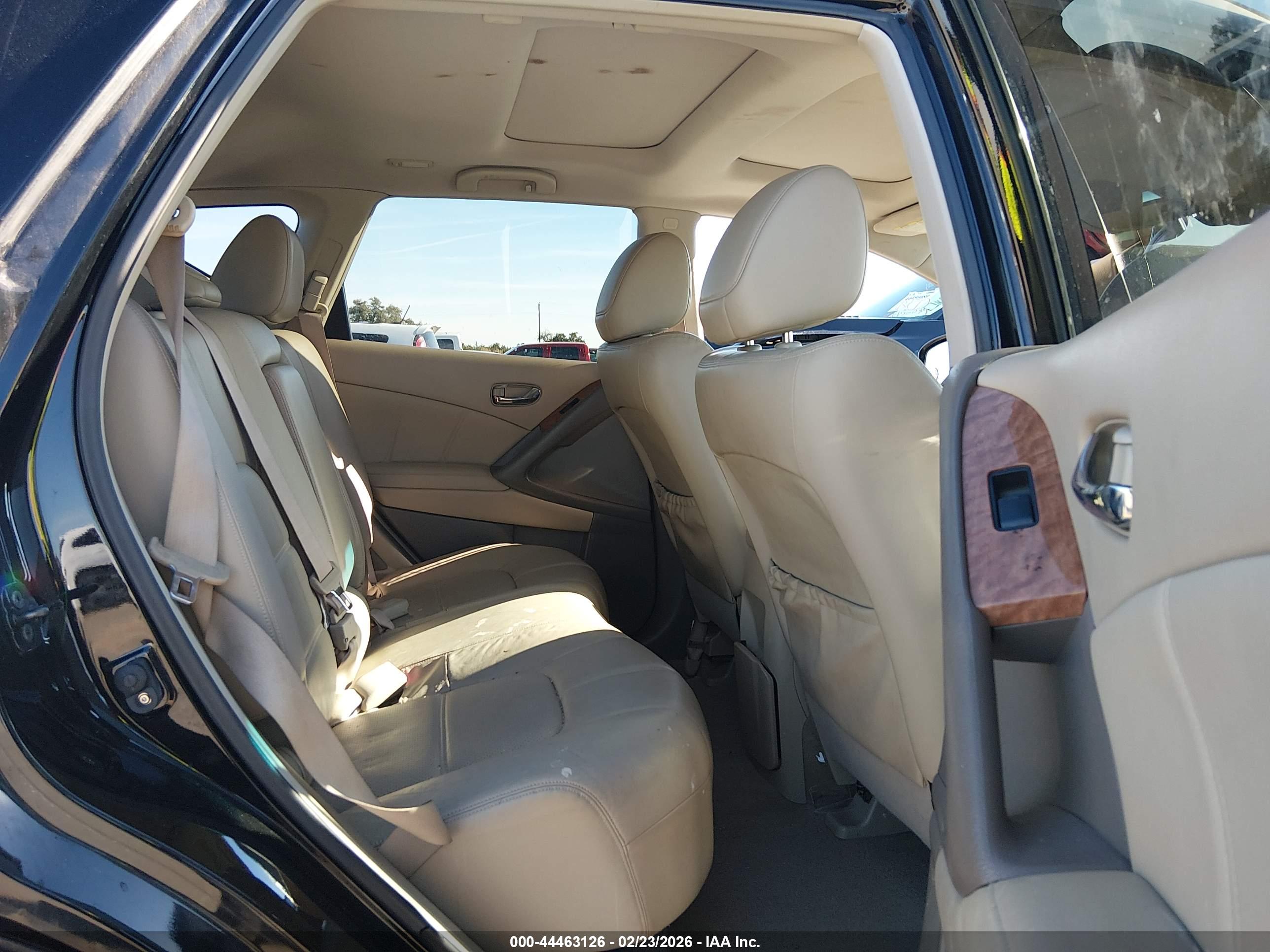 NISSAN MURANO image 8