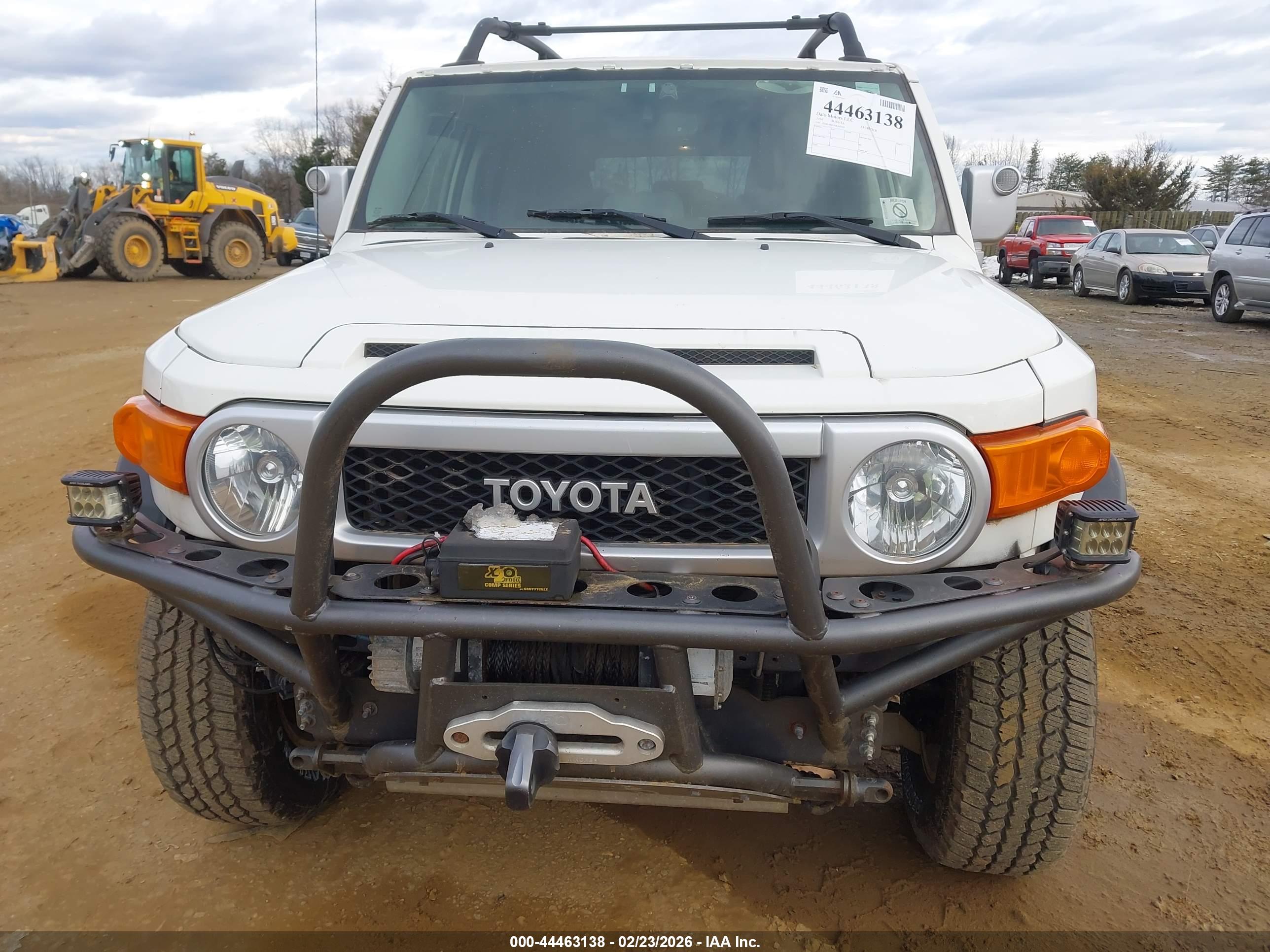 TOYOTA FJ image 6