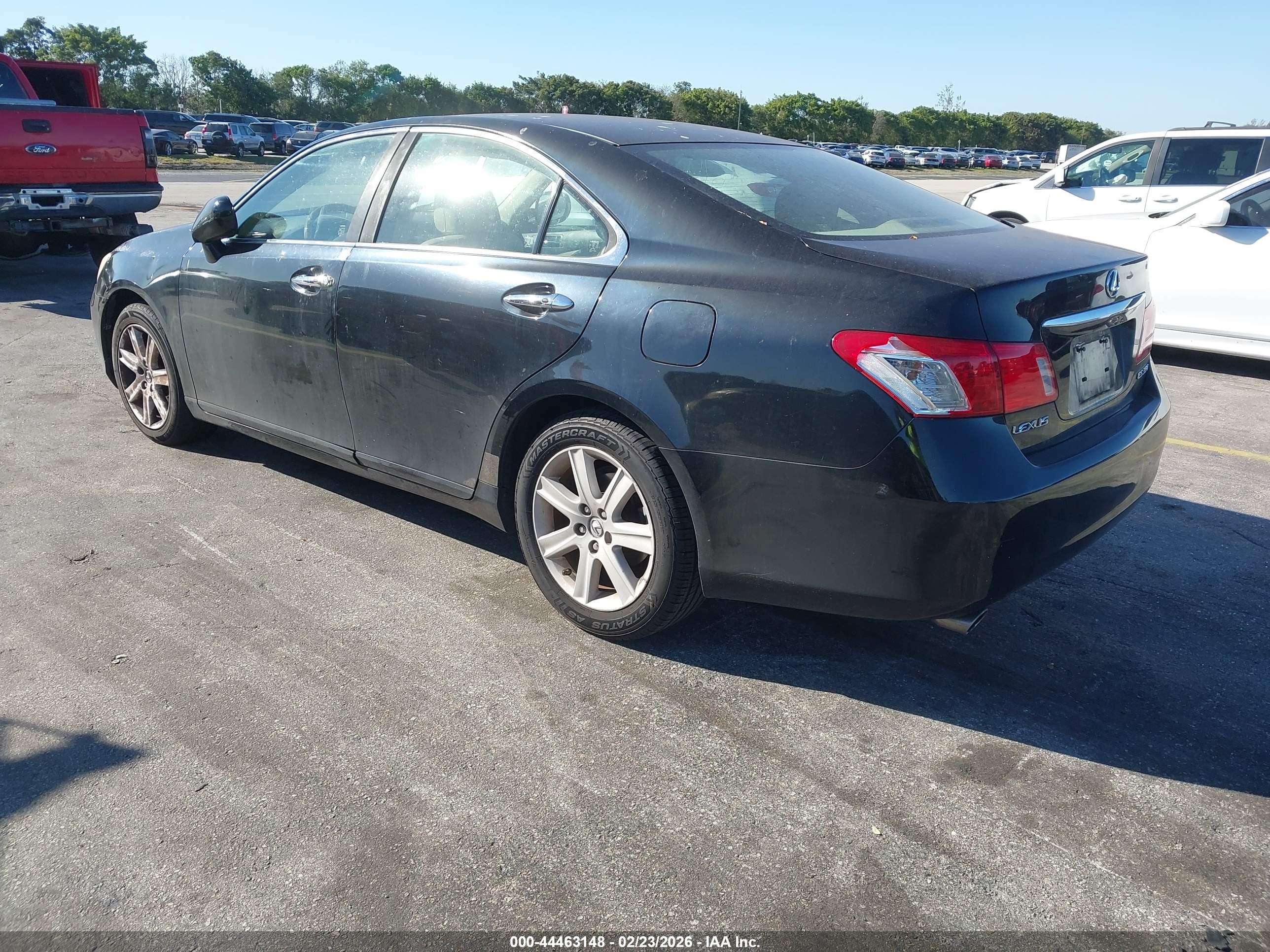 LEXUS ES image 3