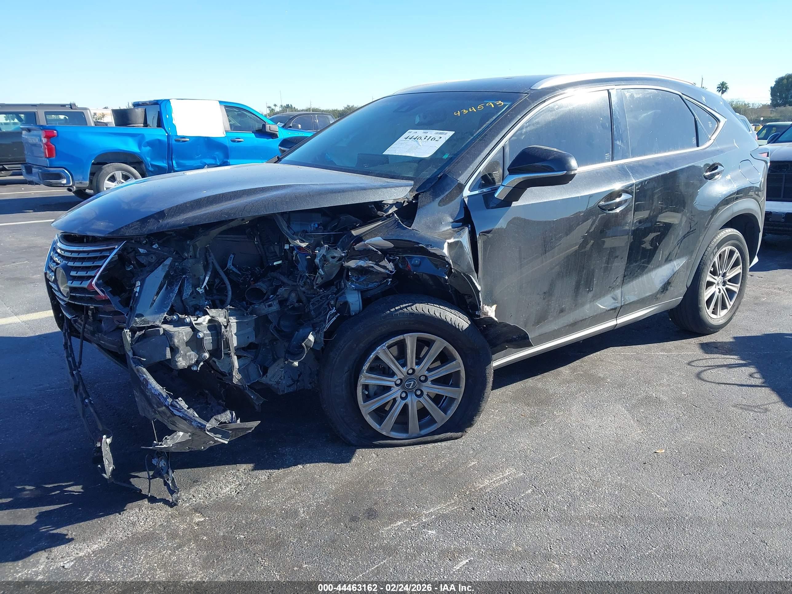 LEXUS NX image 2