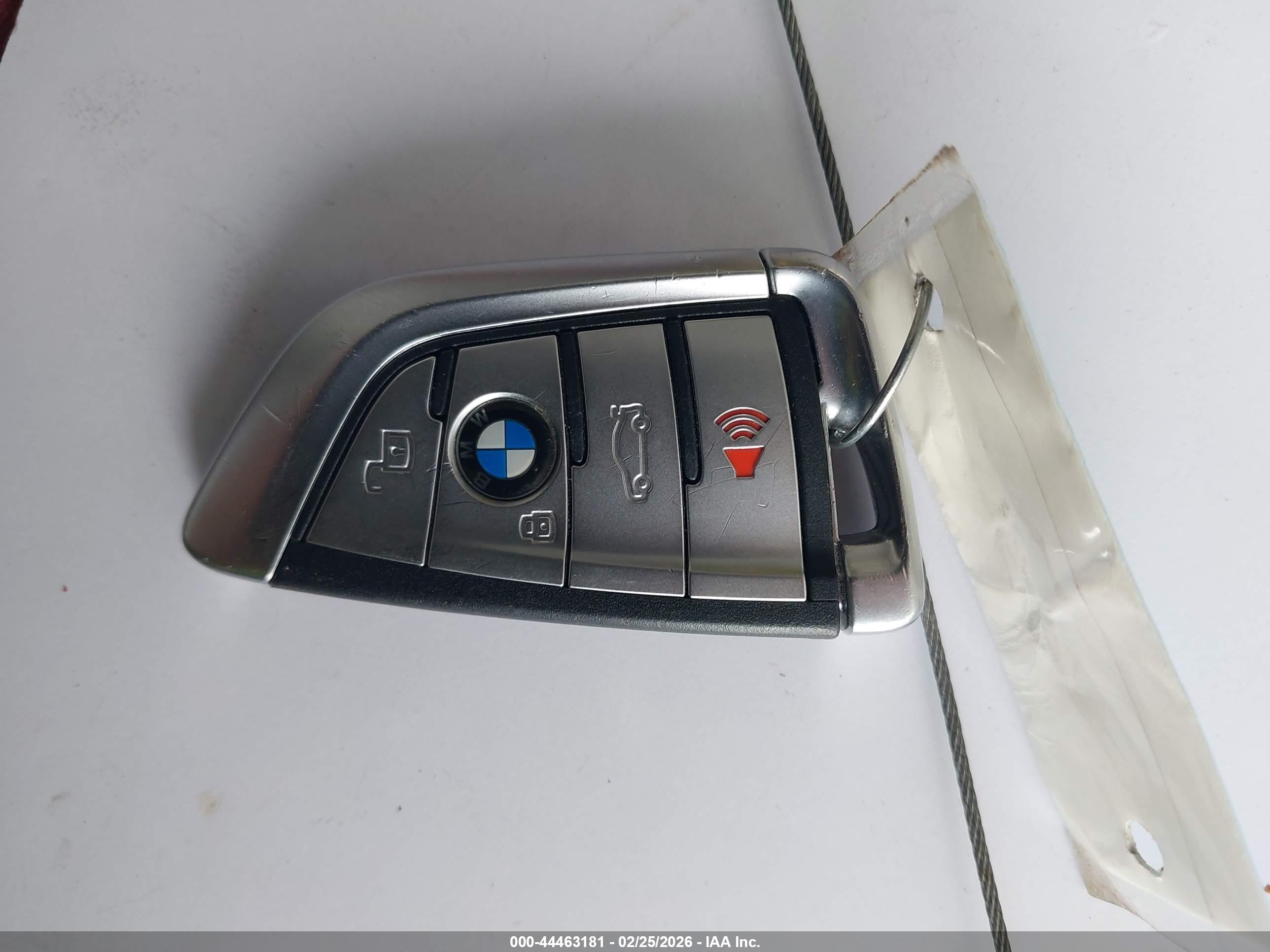 BMW M850I image 11