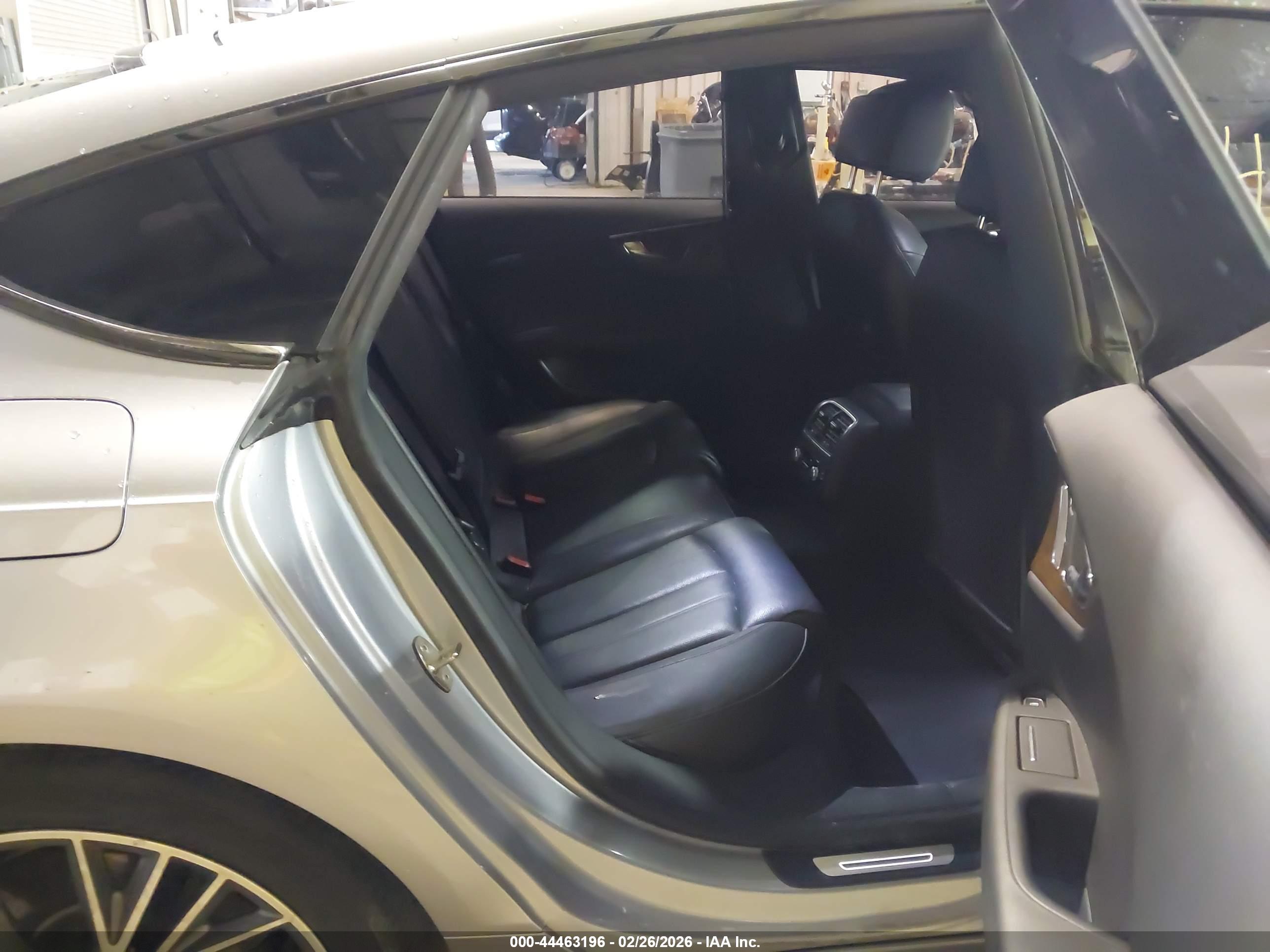 AUDI A7 image 8