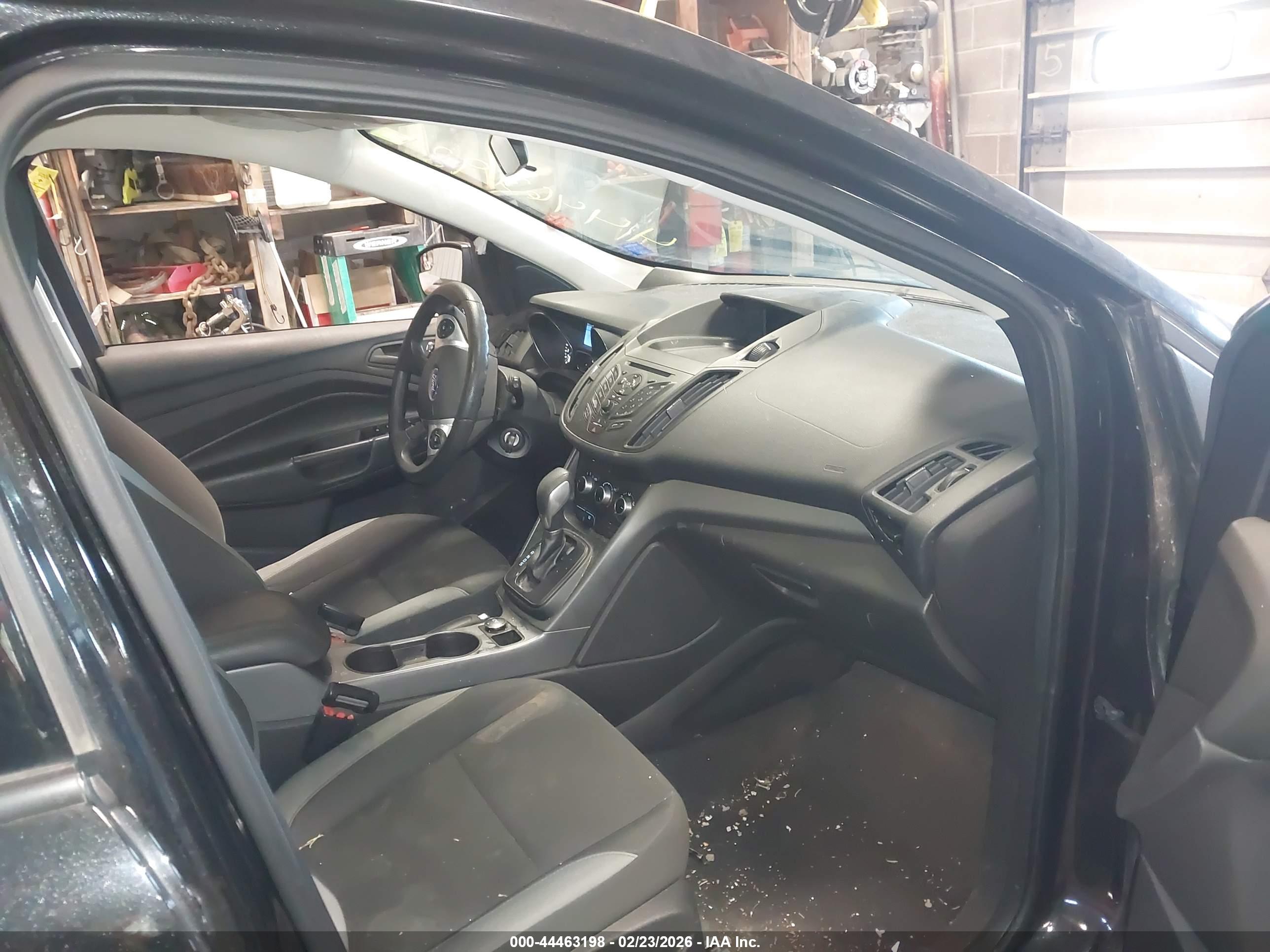 FORD ESCAPE image 5