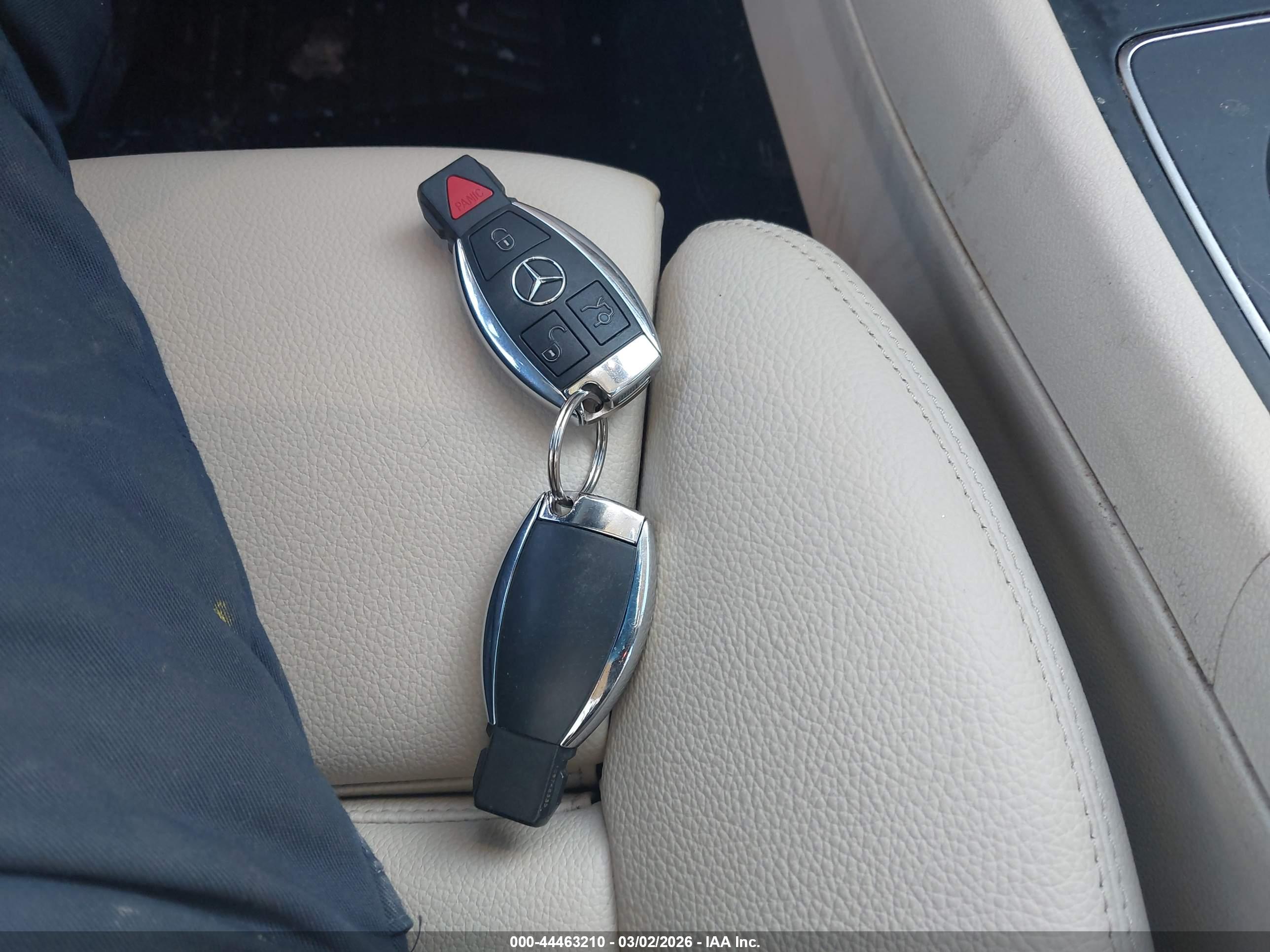 MERCEDES-BENZ GLA image 11