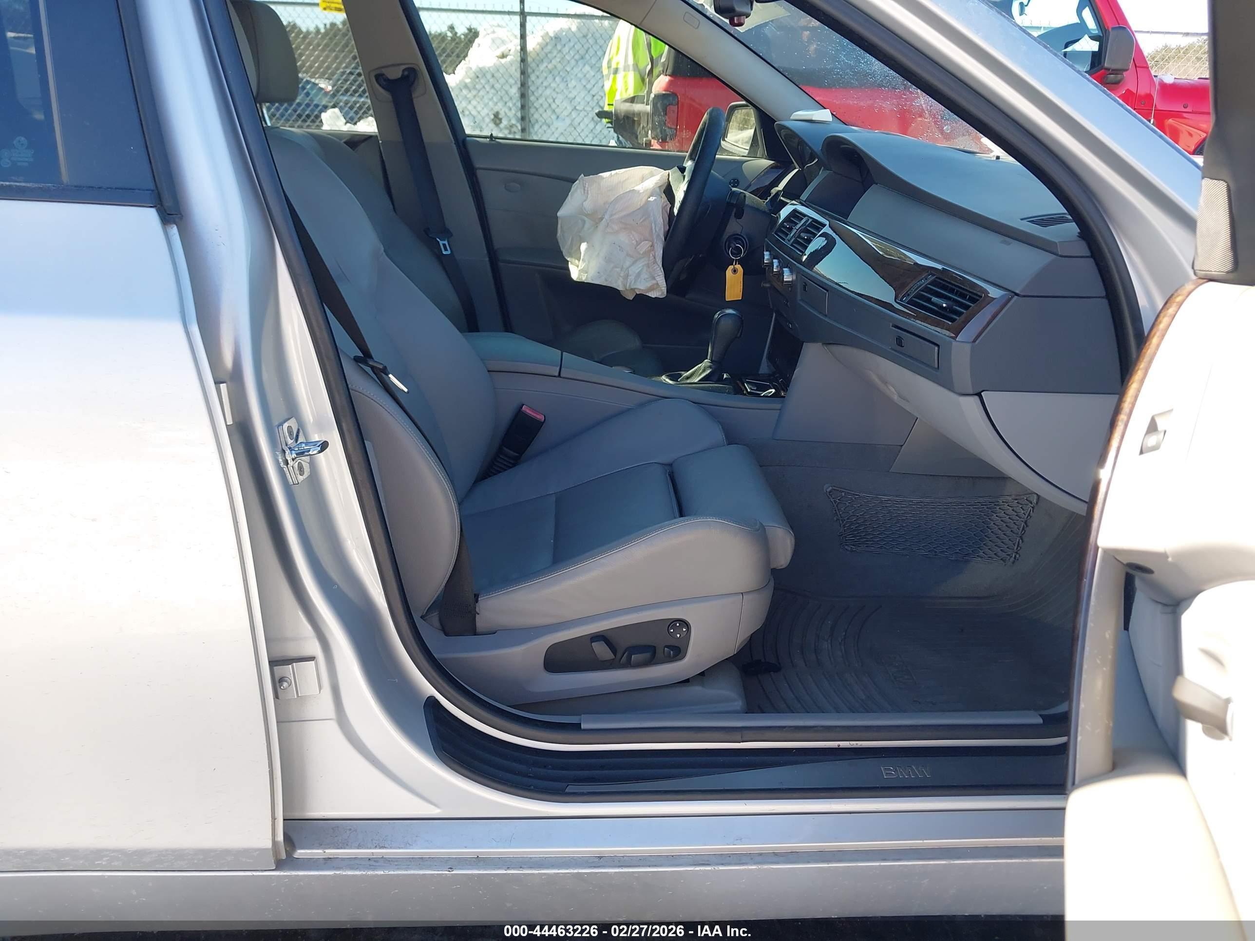 BMW 530XIT image 5