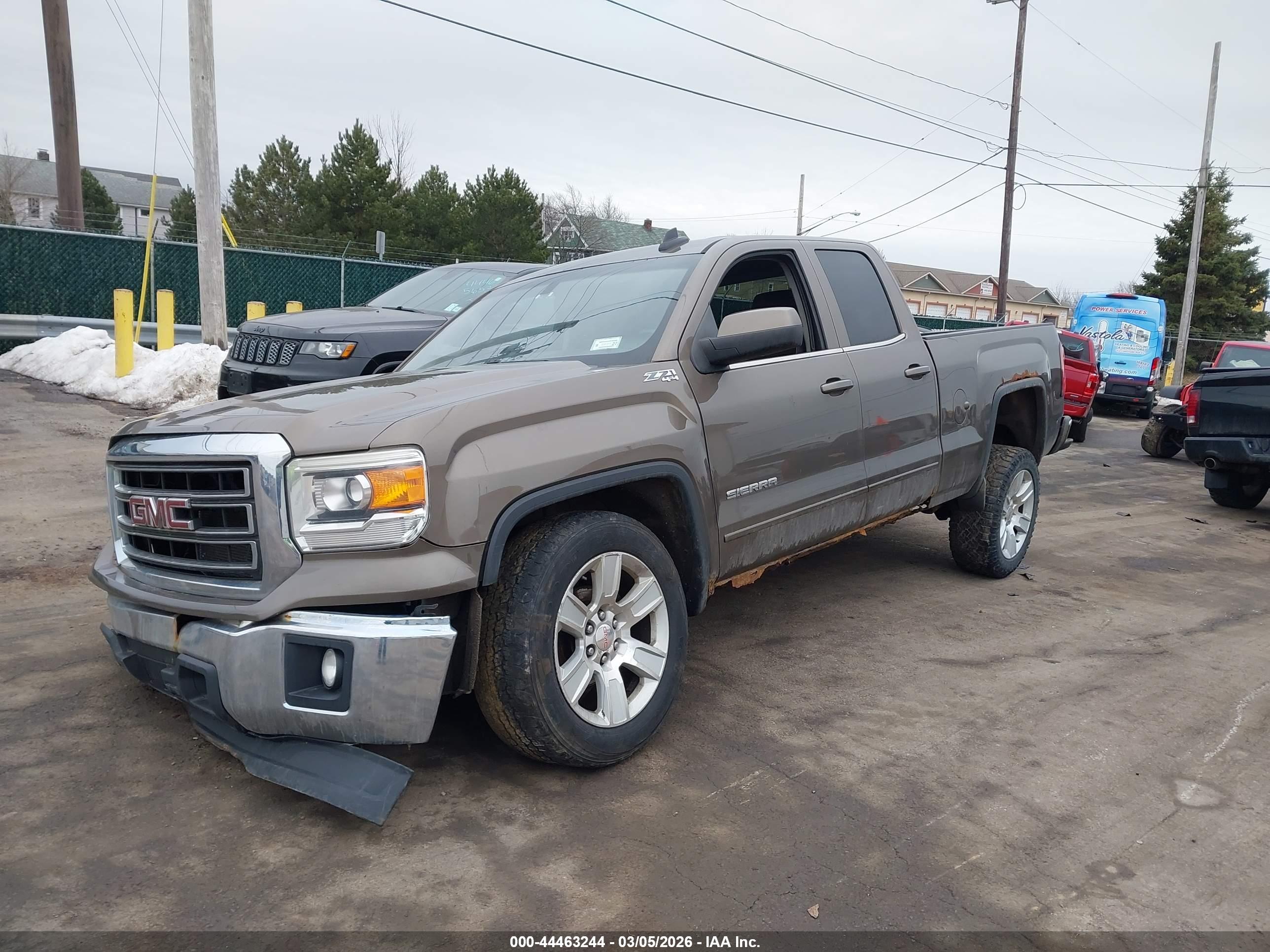 GMC SIERRA image 2
