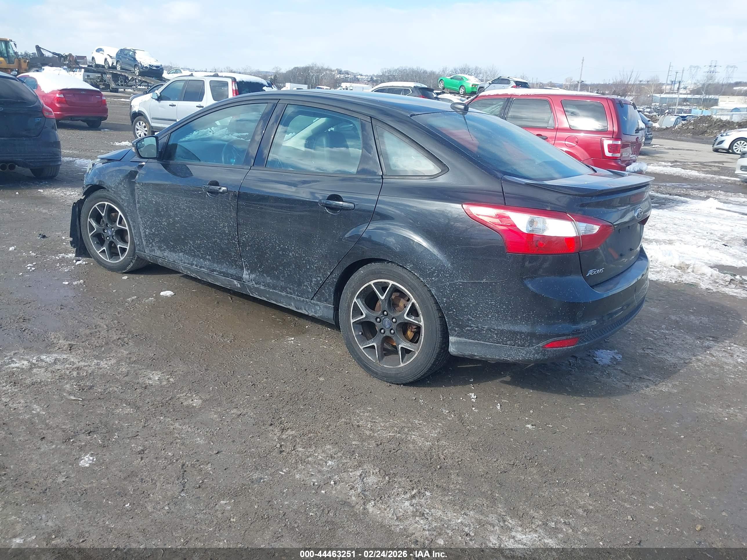 FORD FOCUS image 3