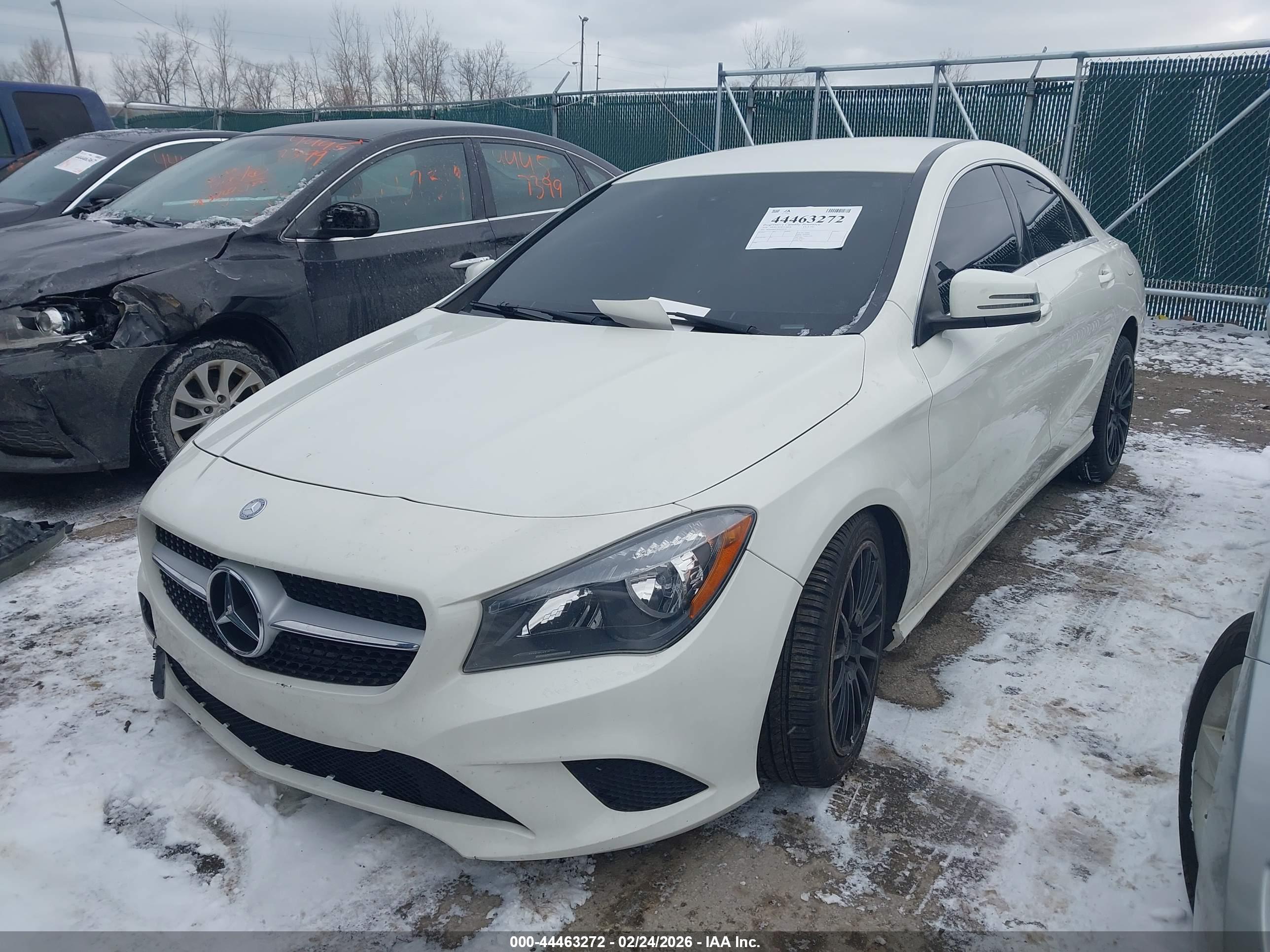 MERCEDES-BENZ CLA image 2