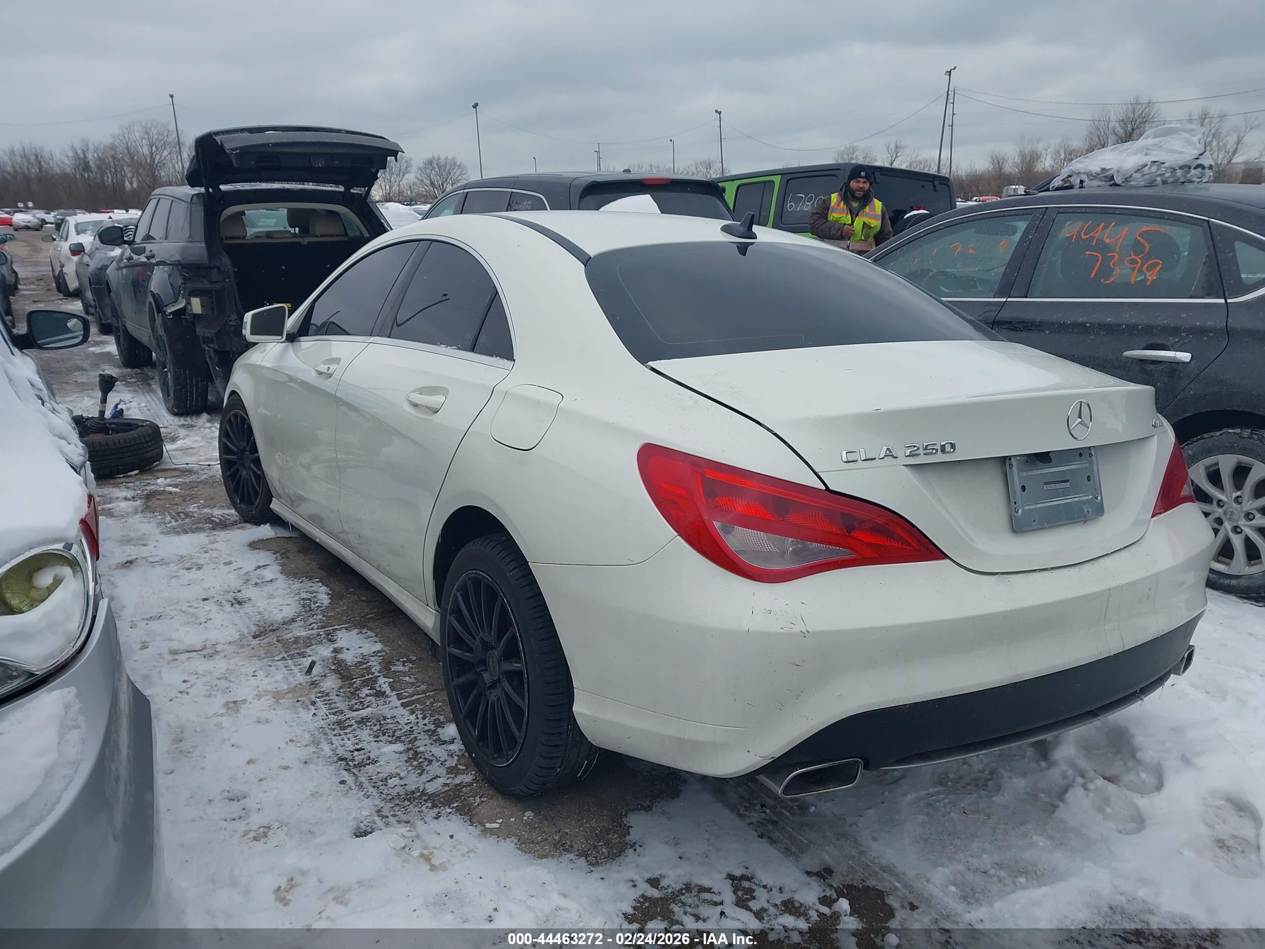 MERCEDES-BENZ CLA image 3