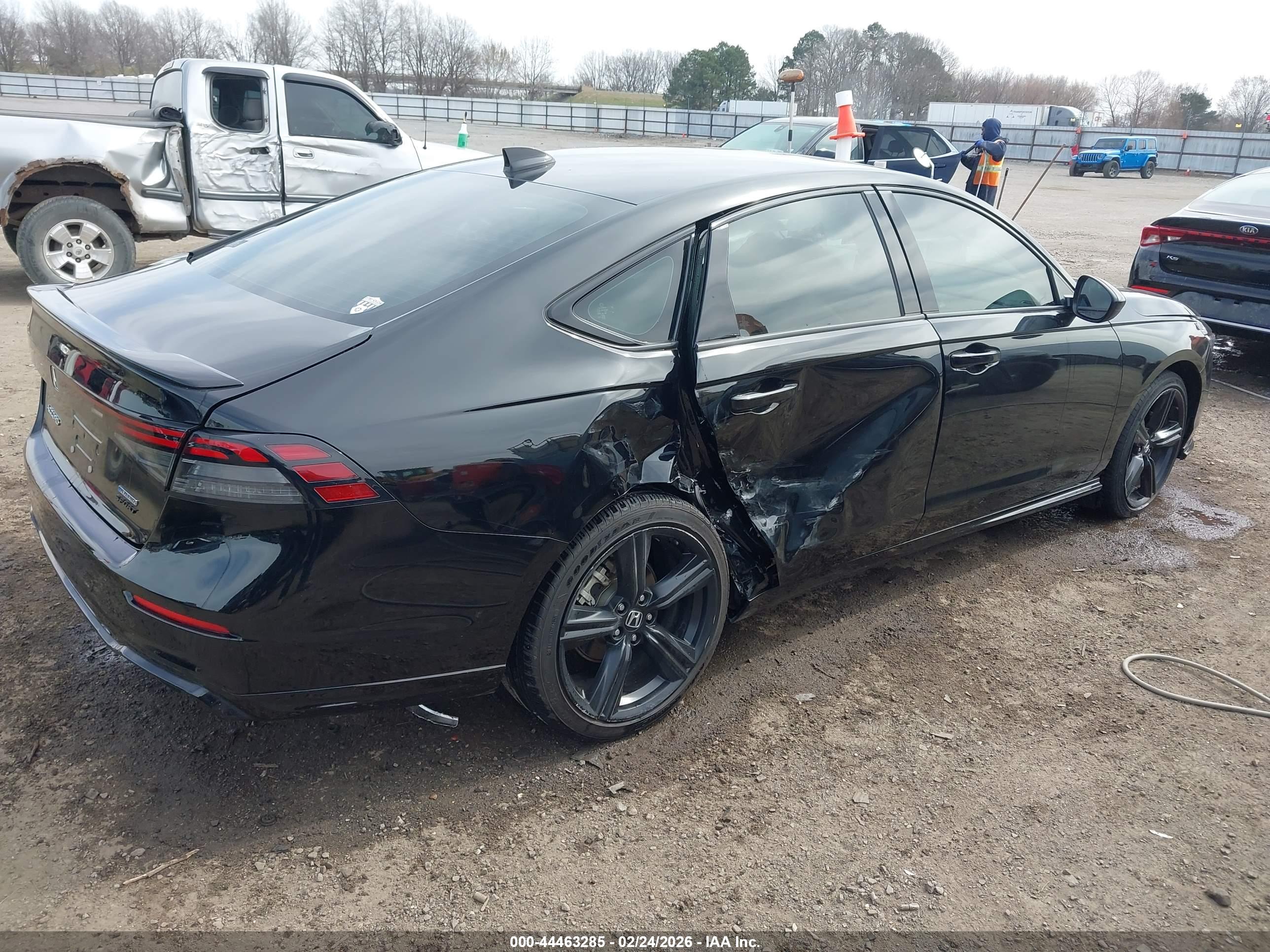 HONDA ACCORD image 4