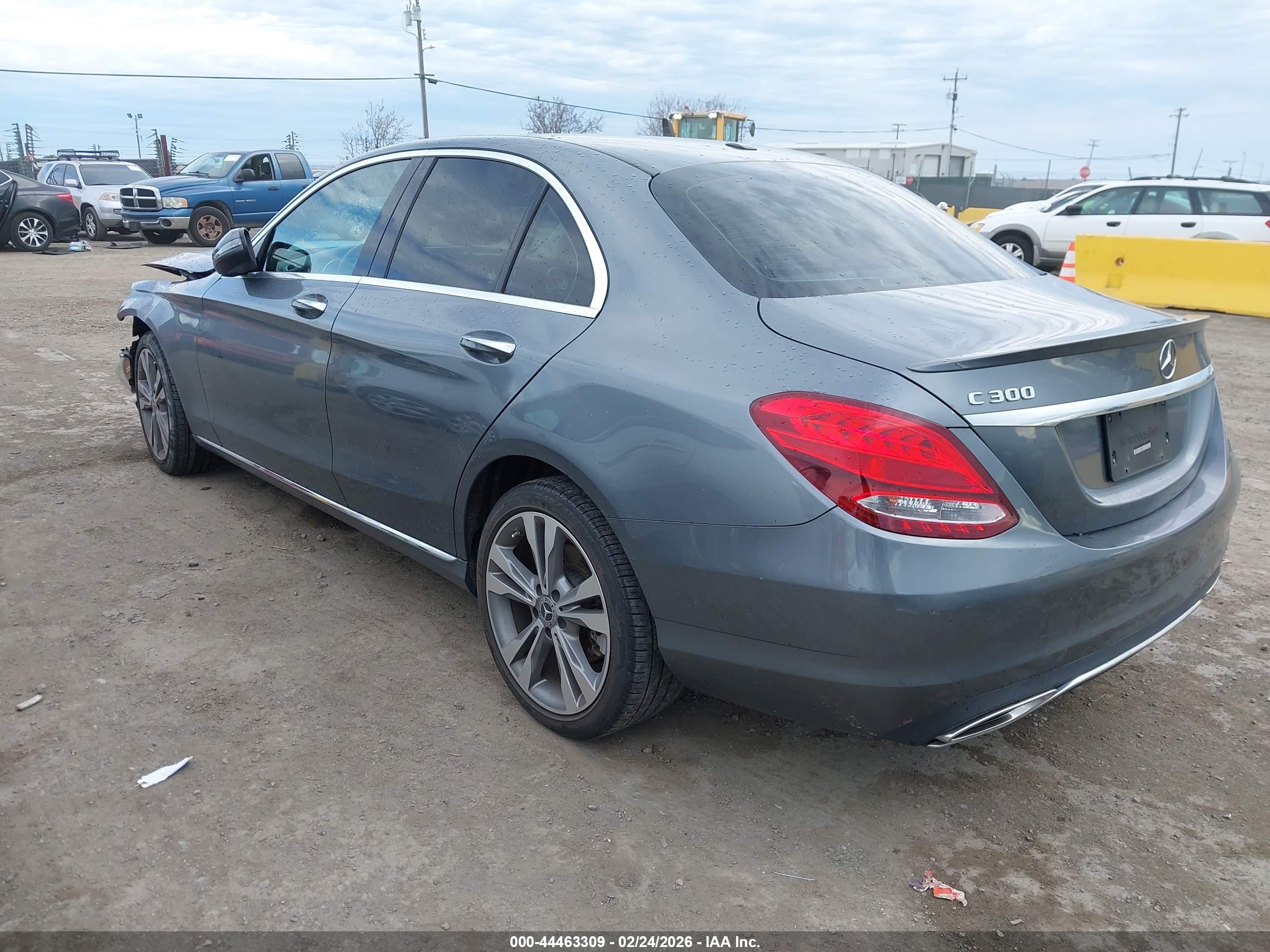 MERCEDES-BENZ C image 3