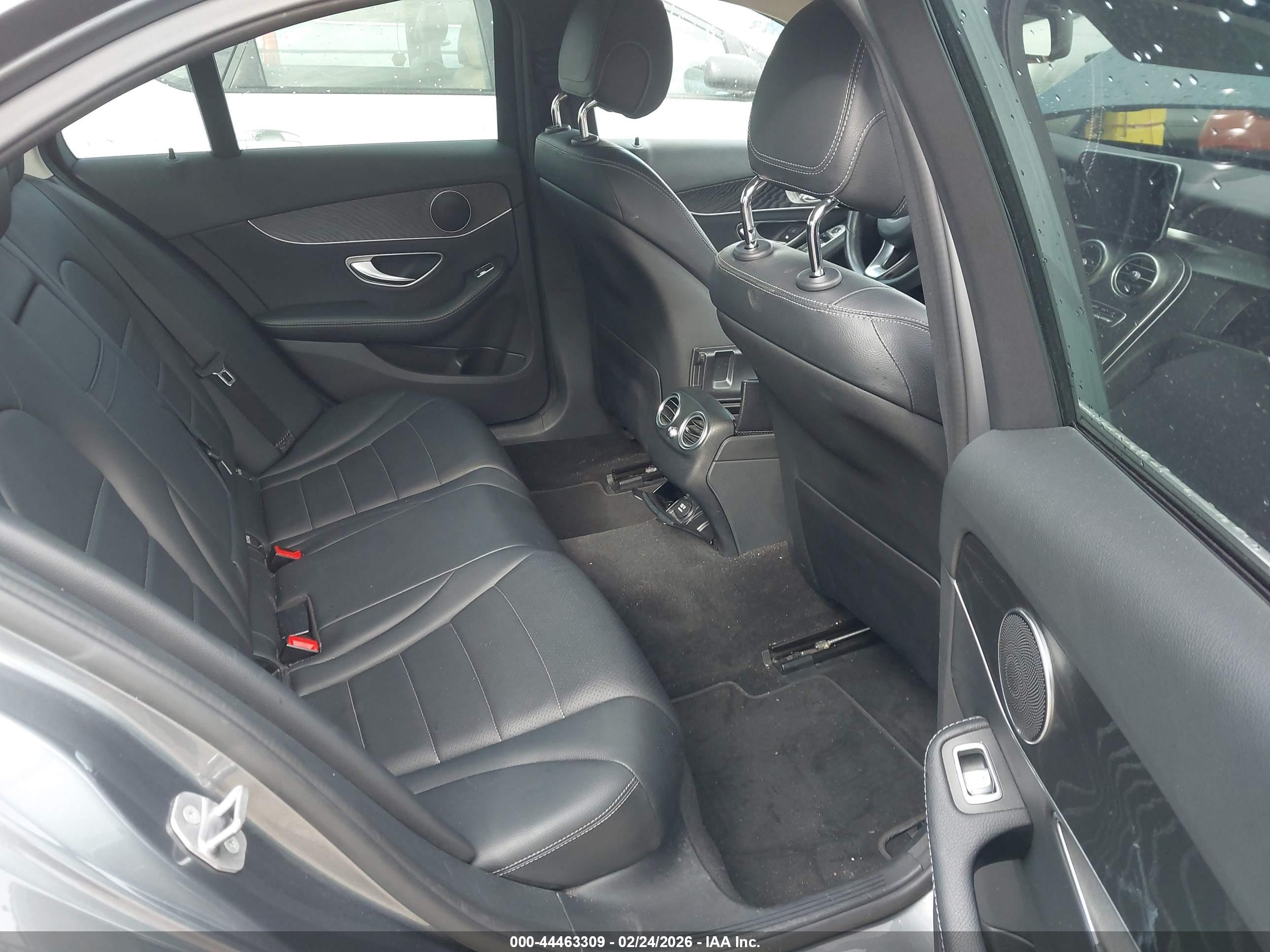 MERCEDES-BENZ C image 8