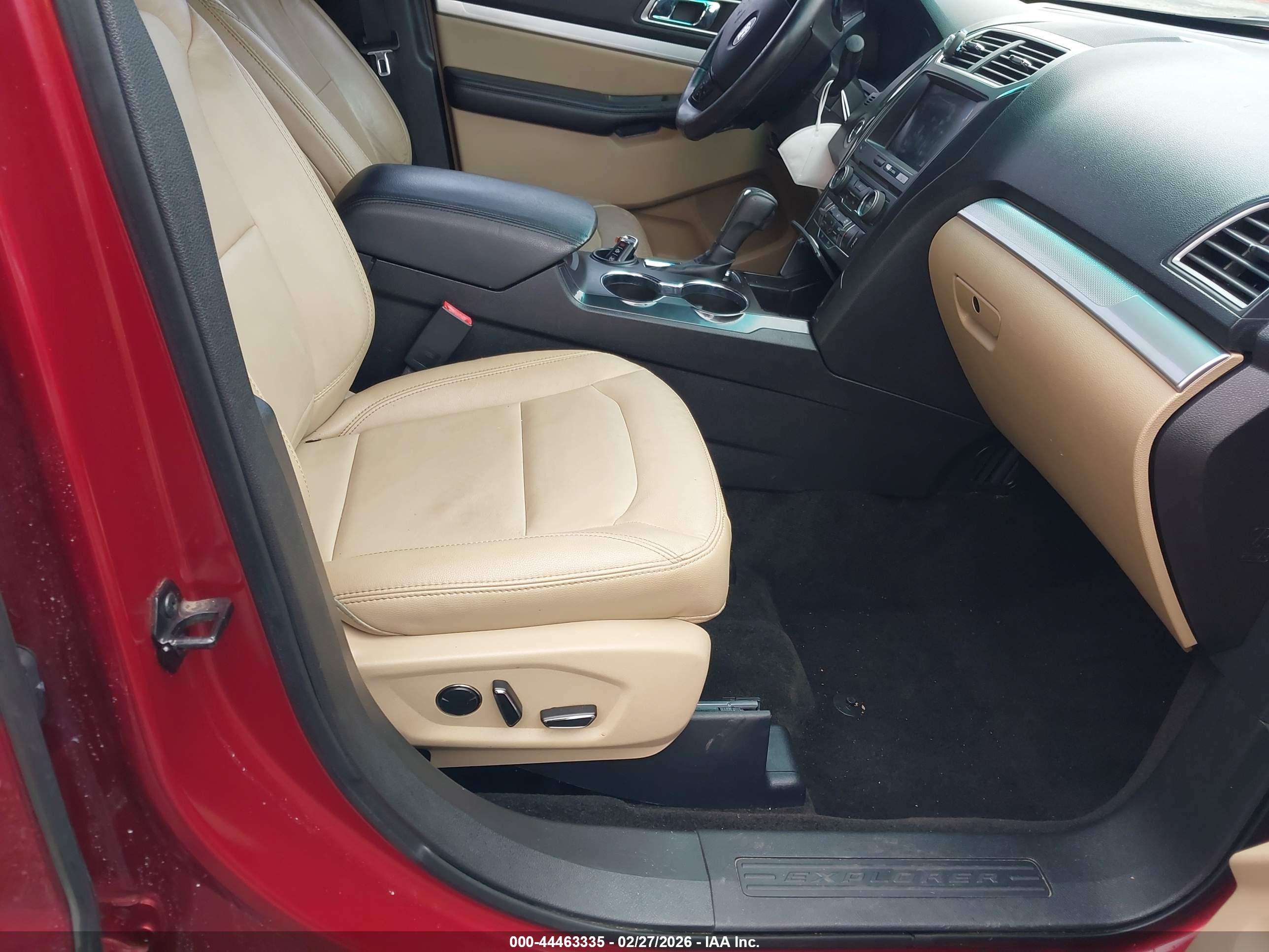 FORD EXPLORER image 5
