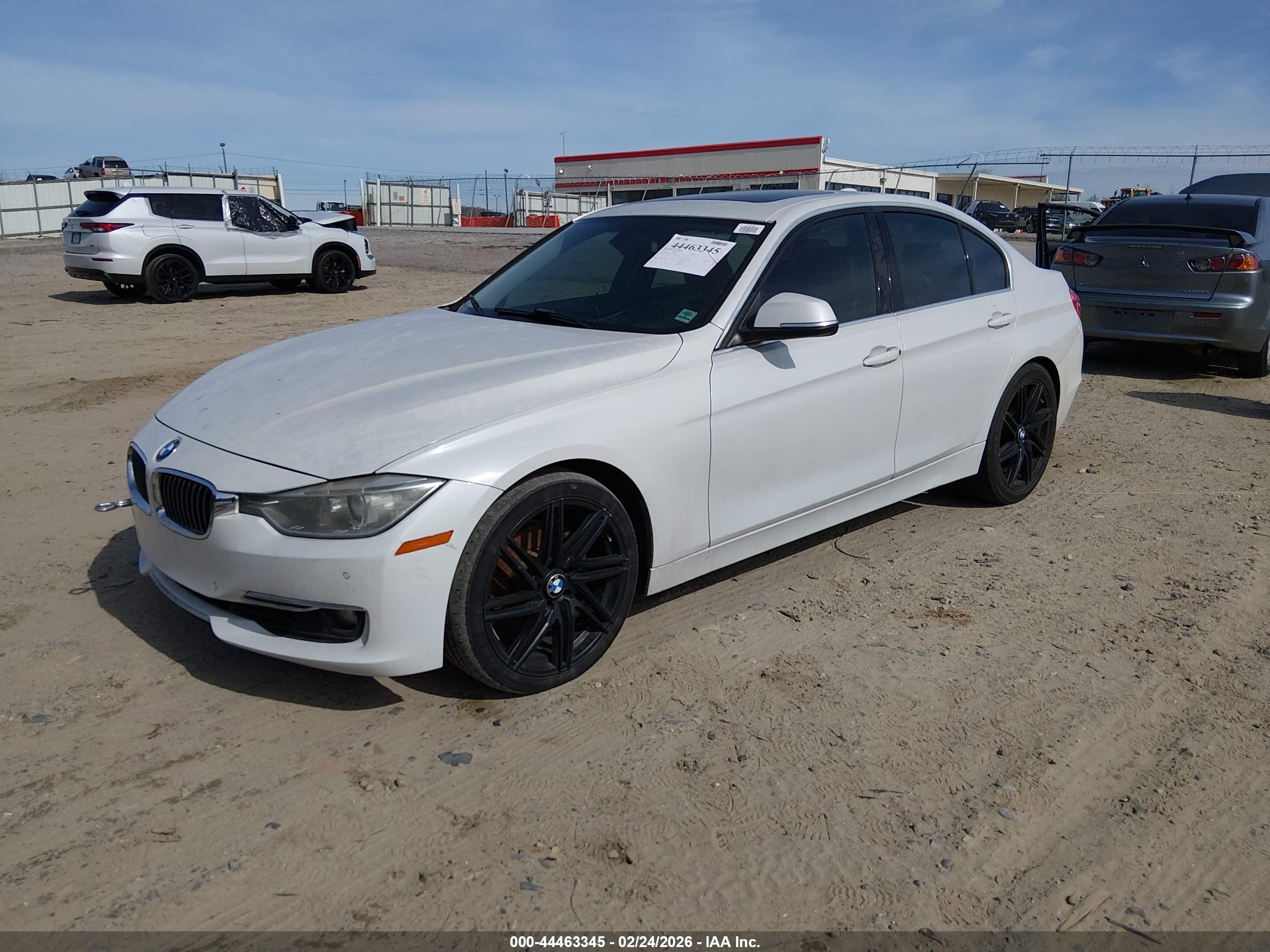 BMW 328I image 2