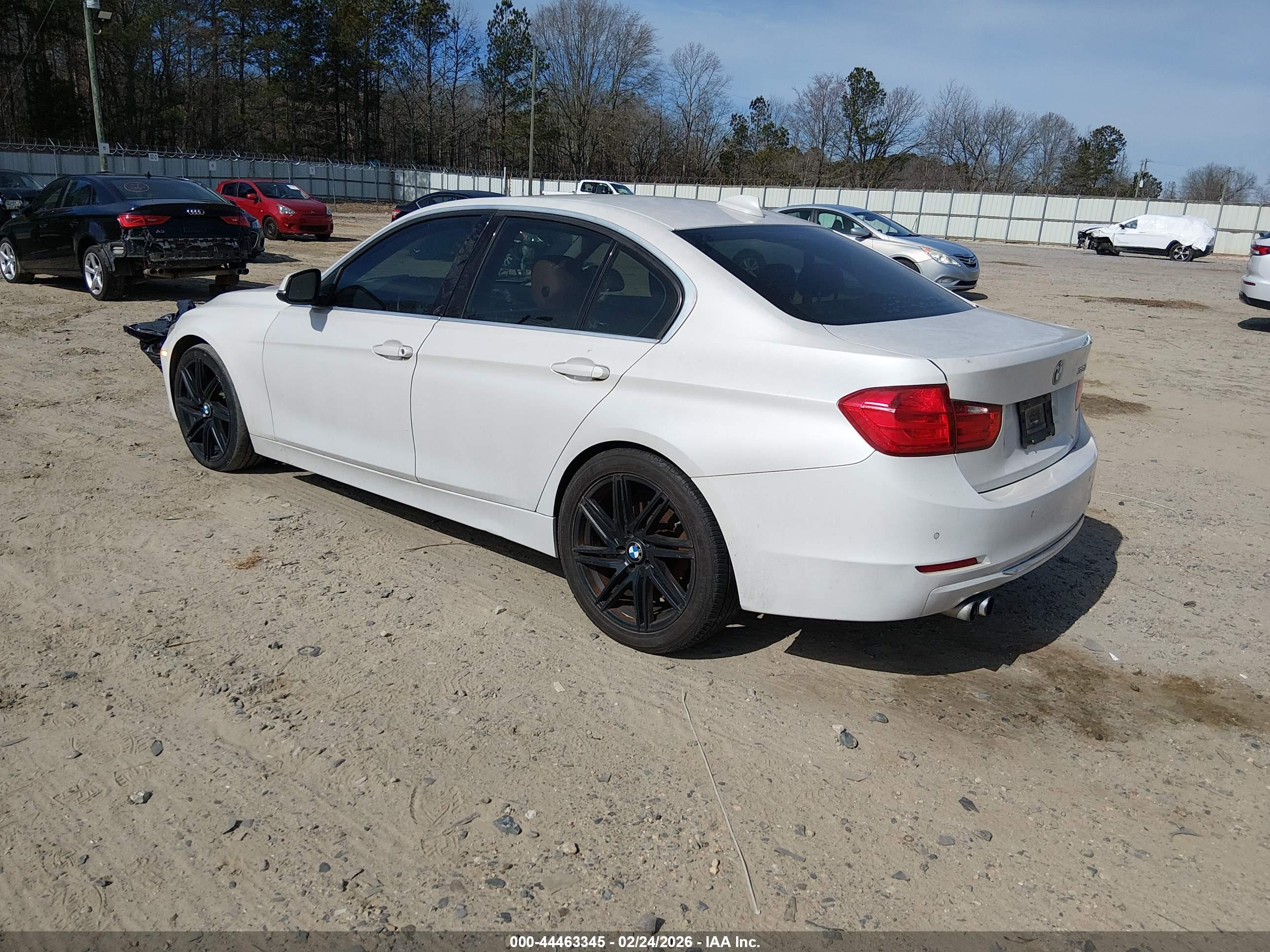 BMW 328I image 3