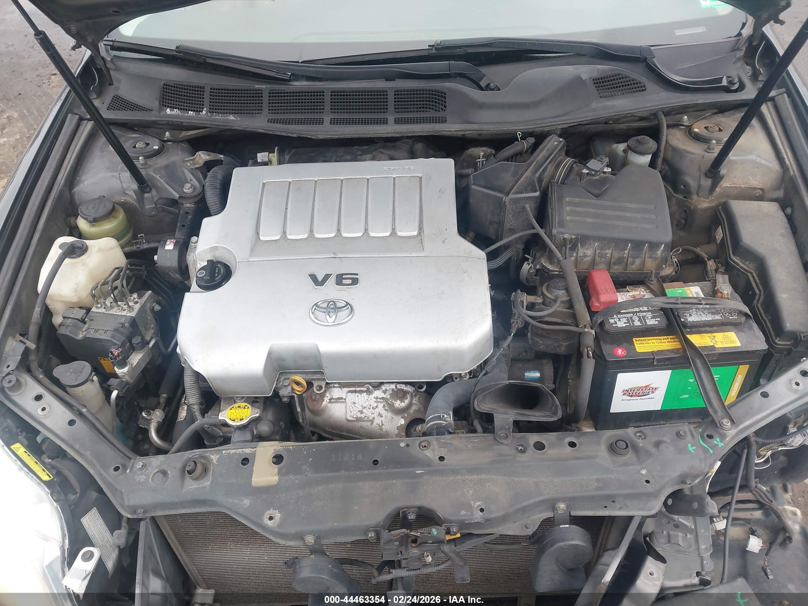 TOYOTA AVALON image 10