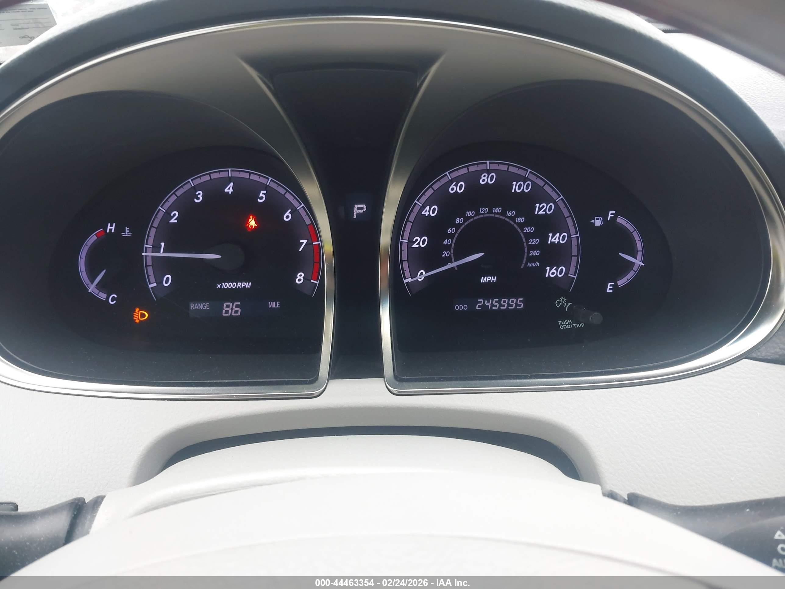 TOYOTA AVALON image 7