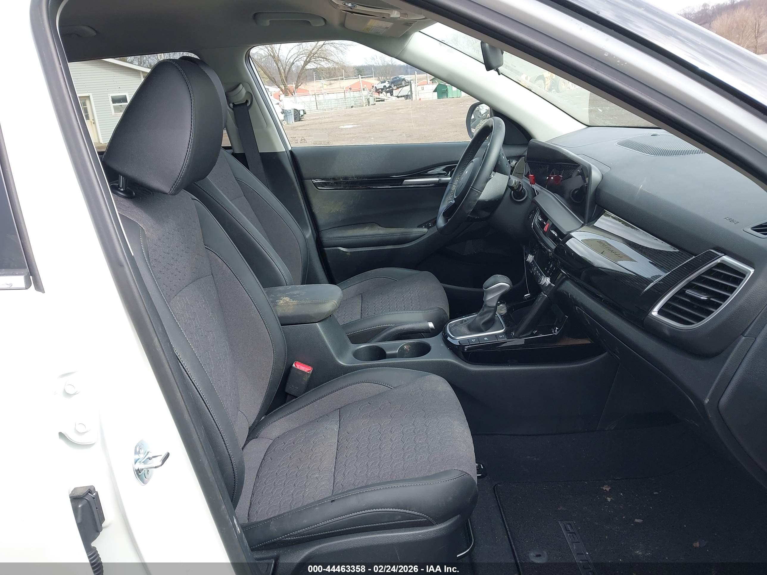 KIA SELTOS image 5