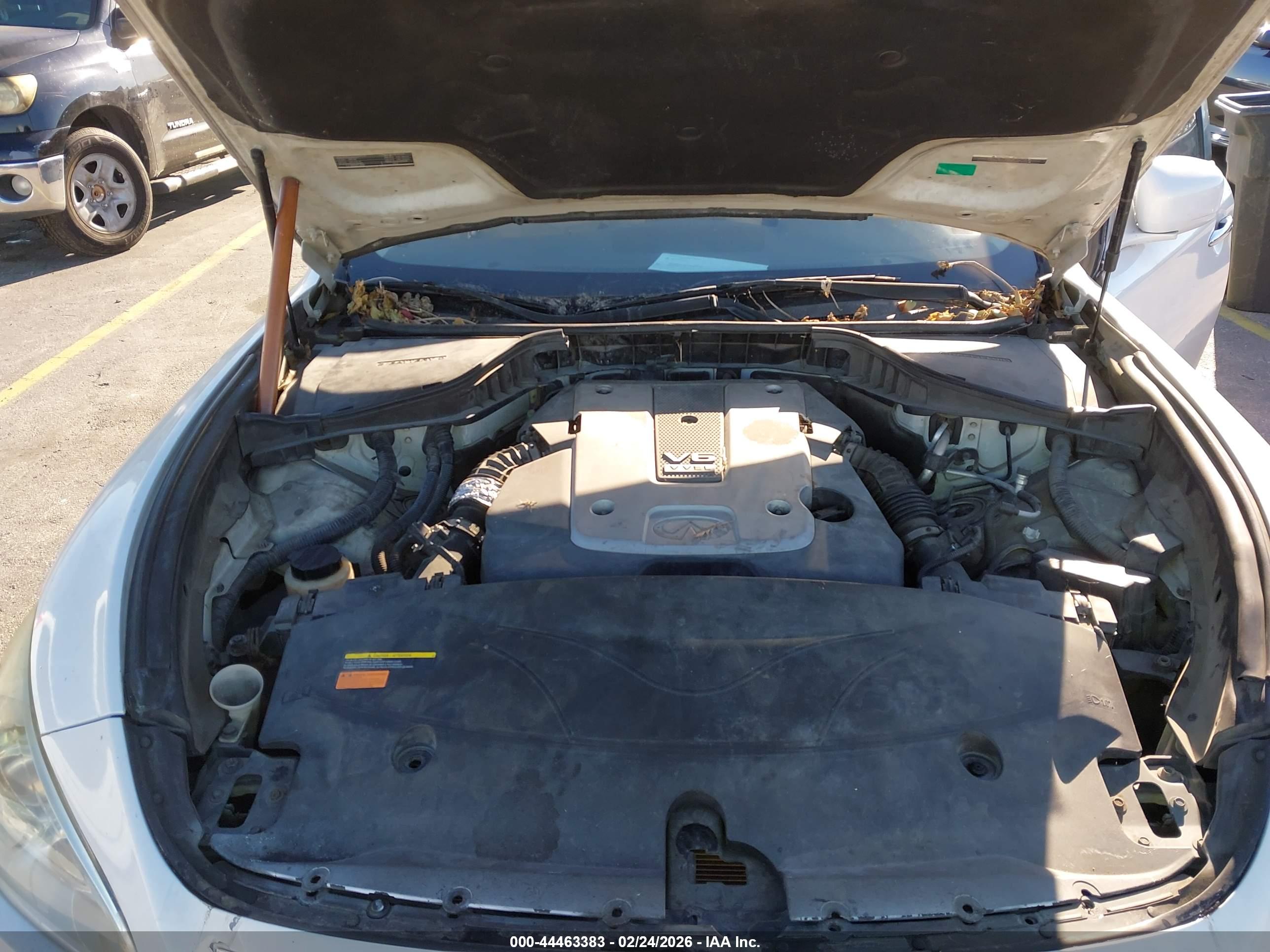 INFINITI M37 image 10