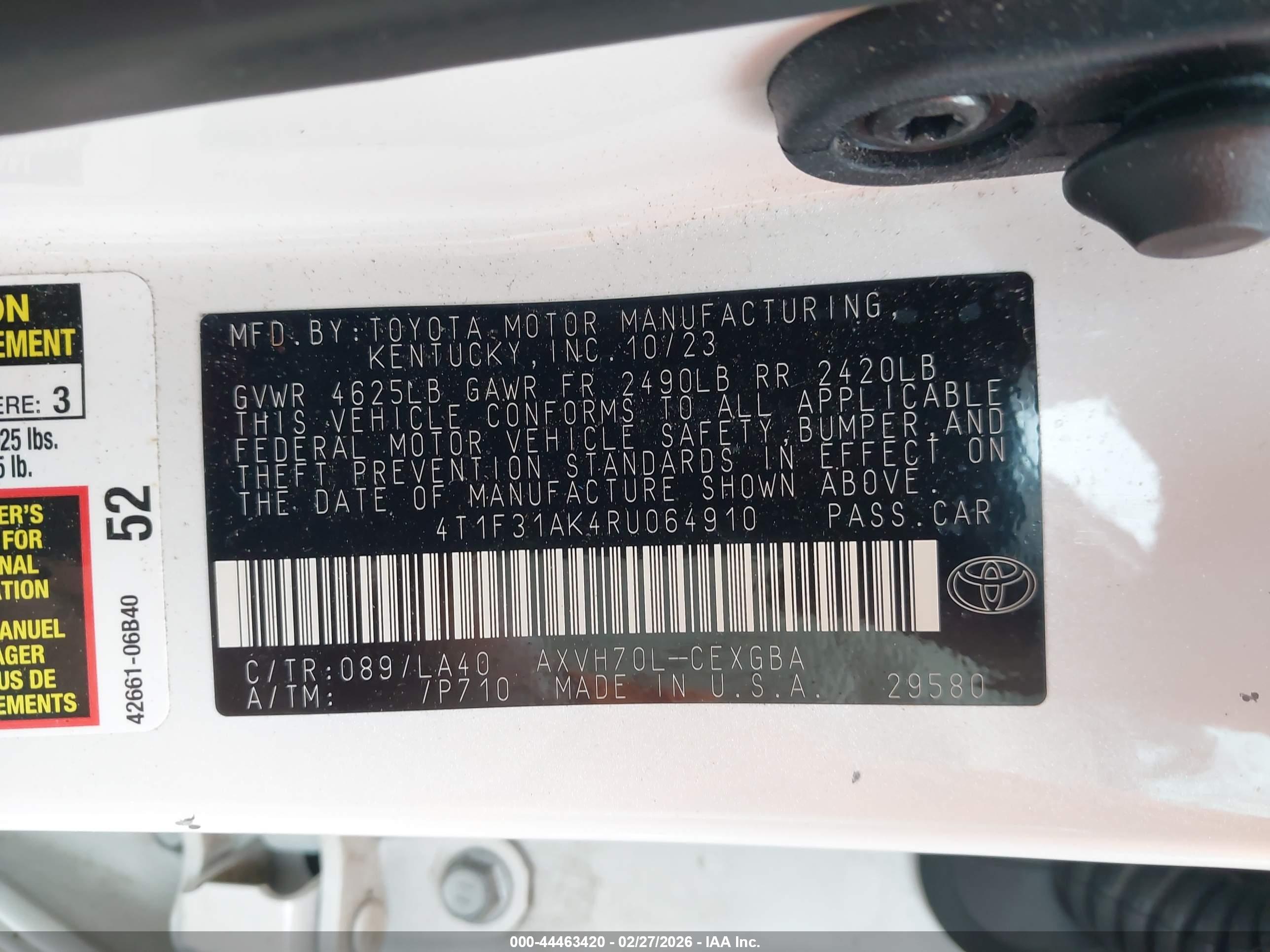 TOYOTA CAMRY image 9