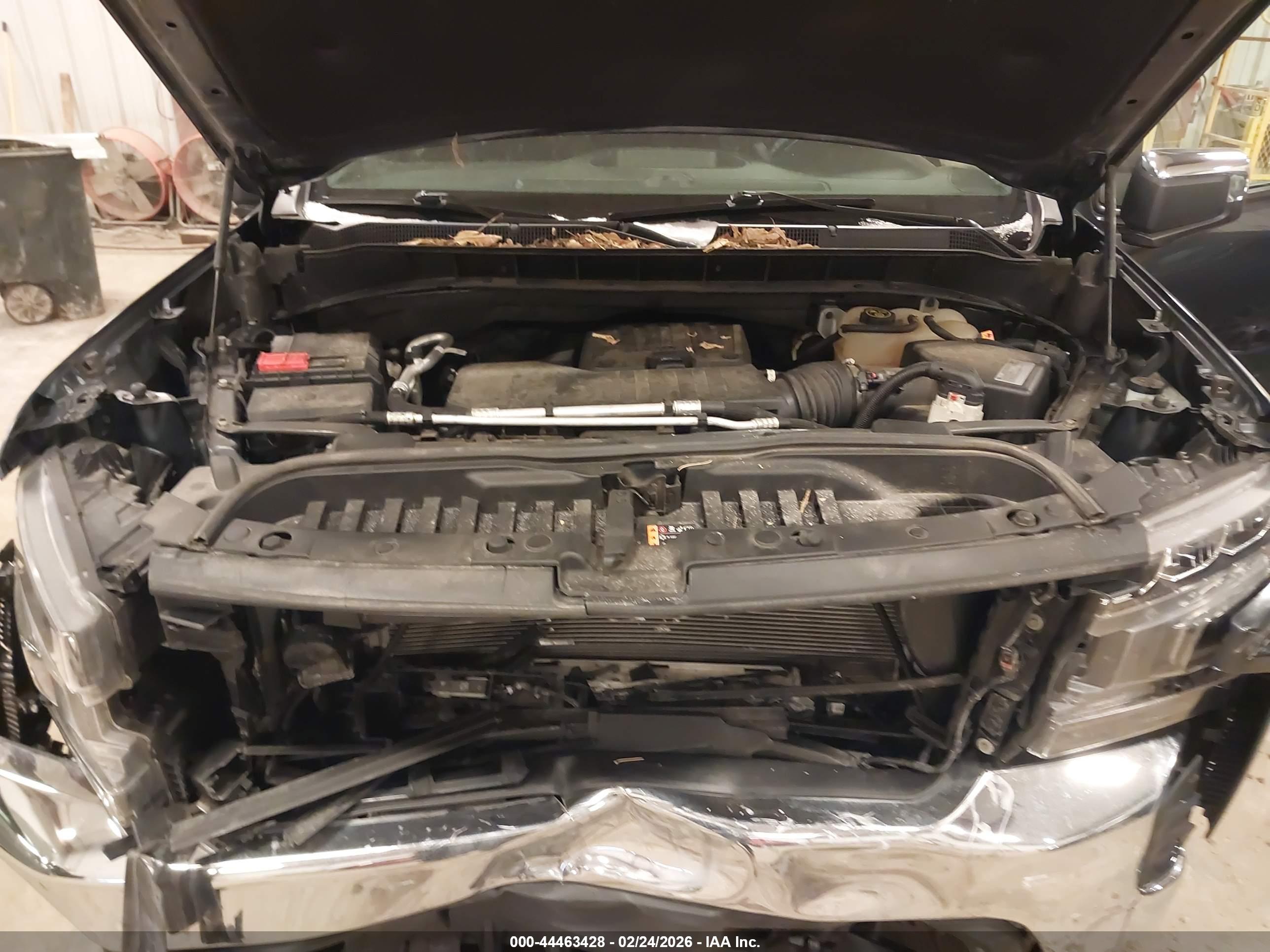 CHEVROLET SILVERADO image 10