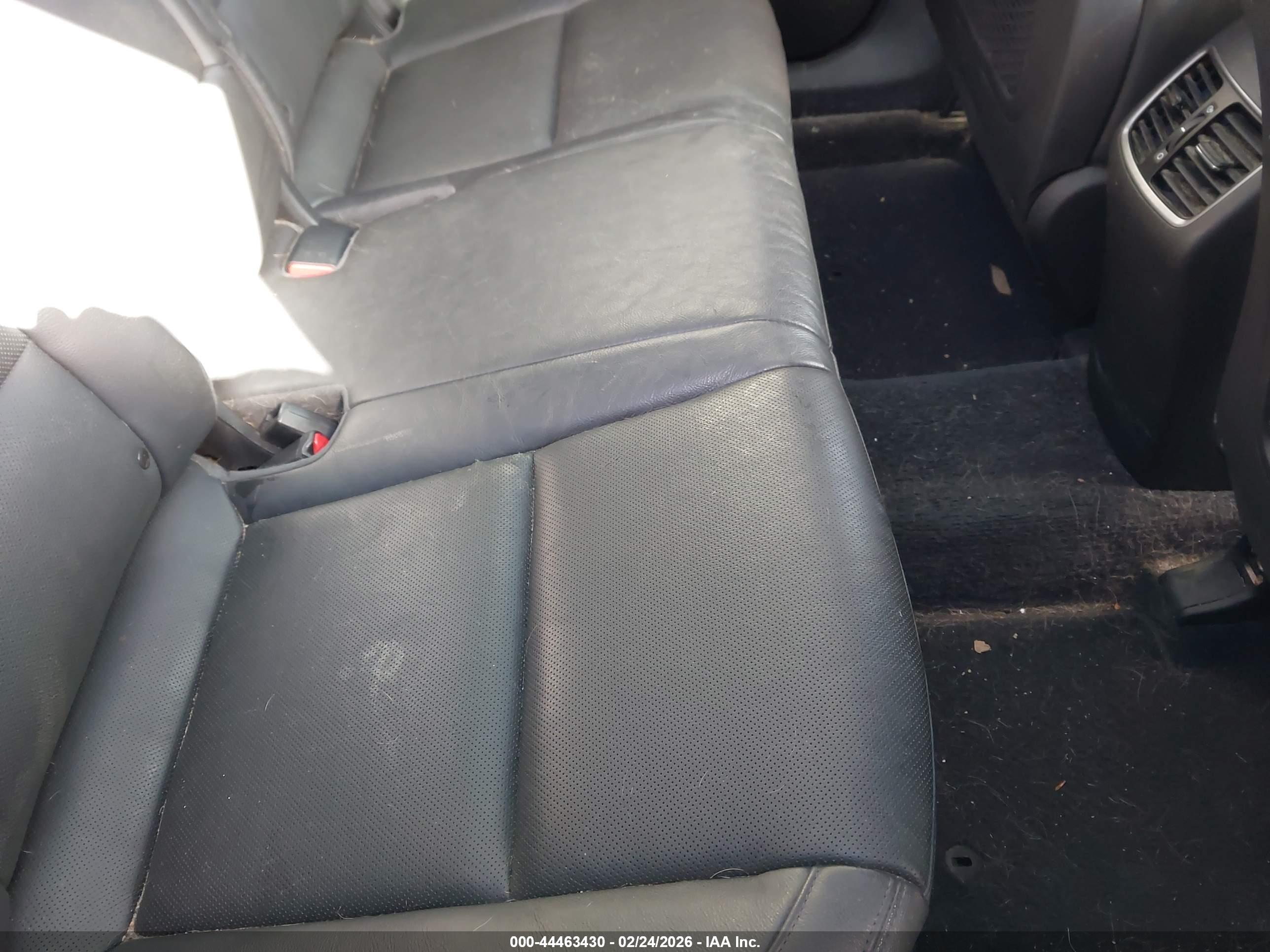 HYUNDAI TUCSON image 8