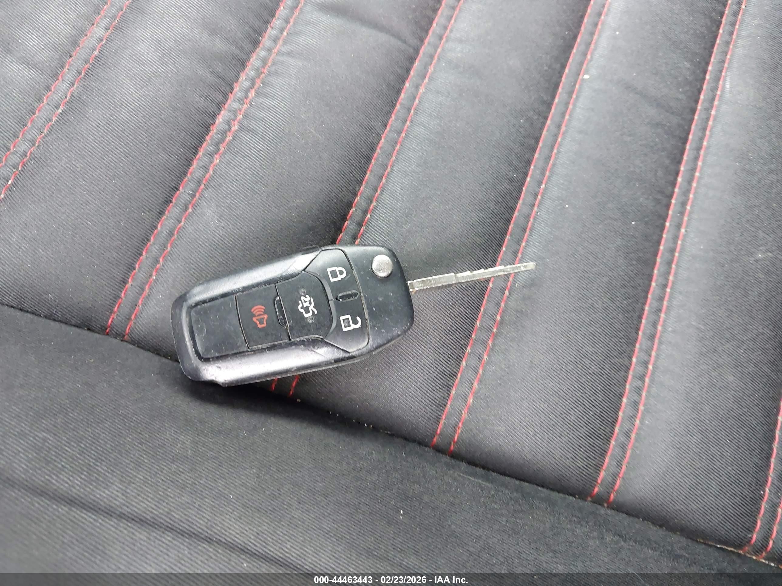 FORD FUSION image 11