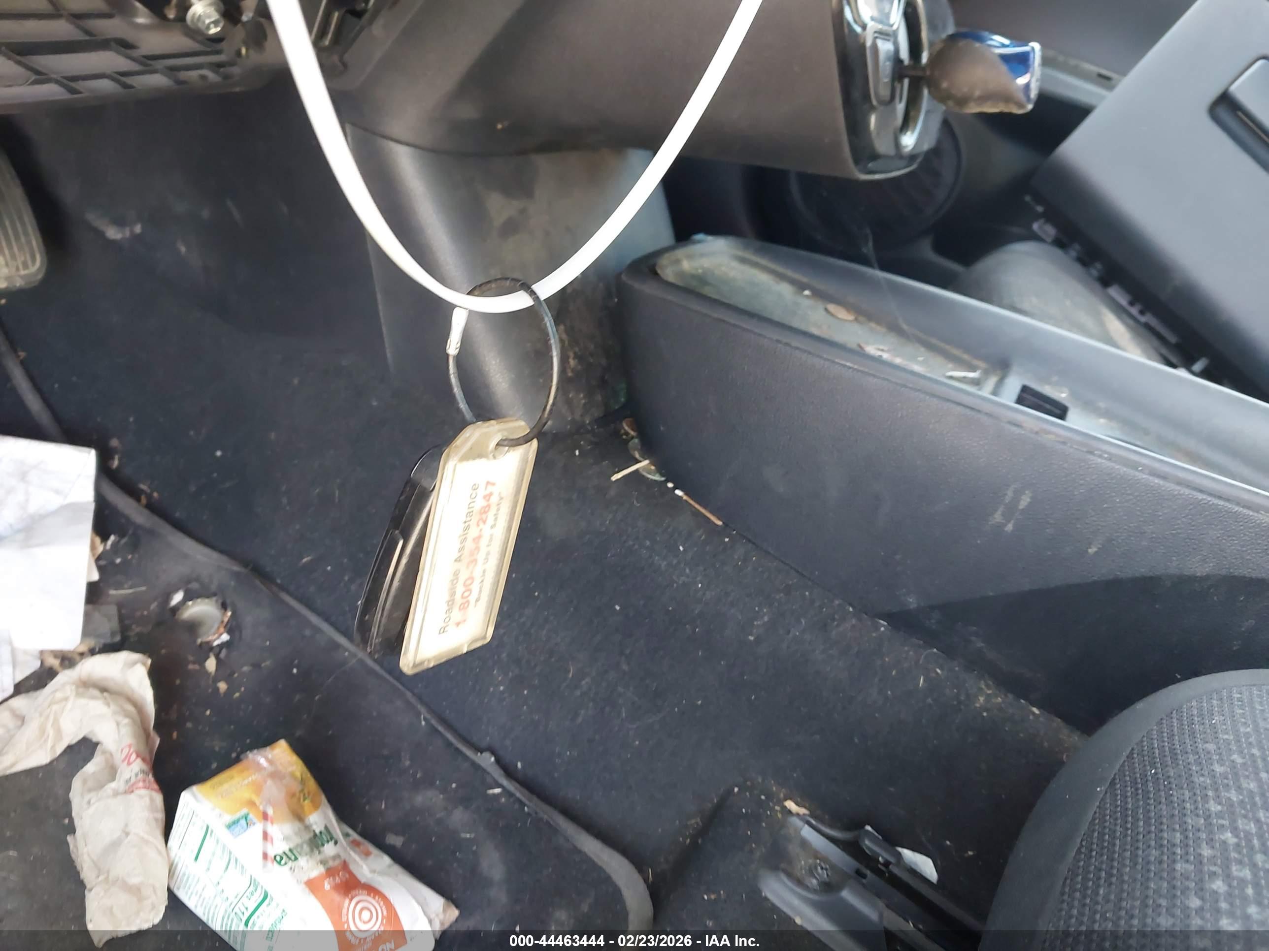 TOYOTA PRIUS image 11