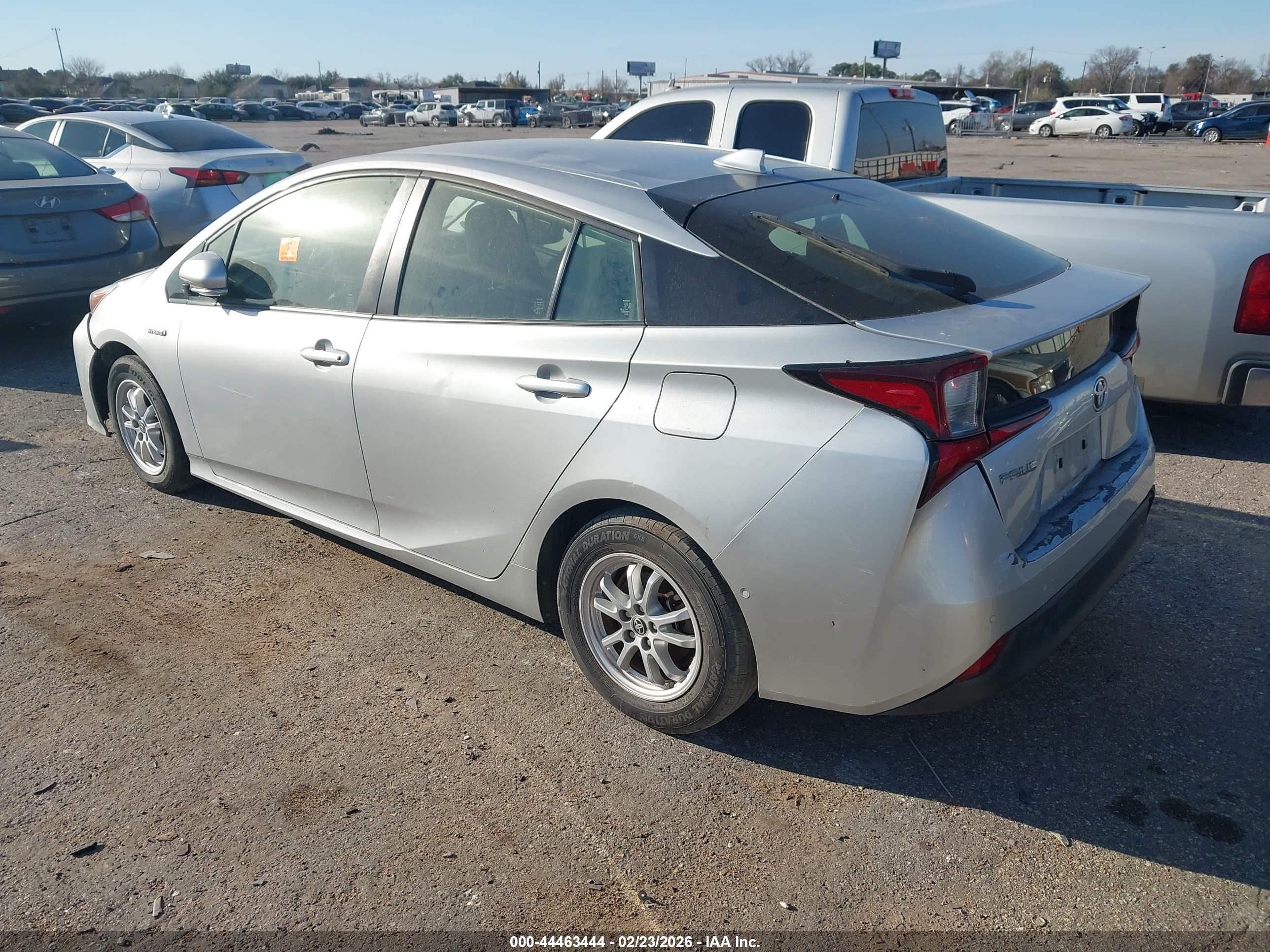 TOYOTA PRIUS image 3