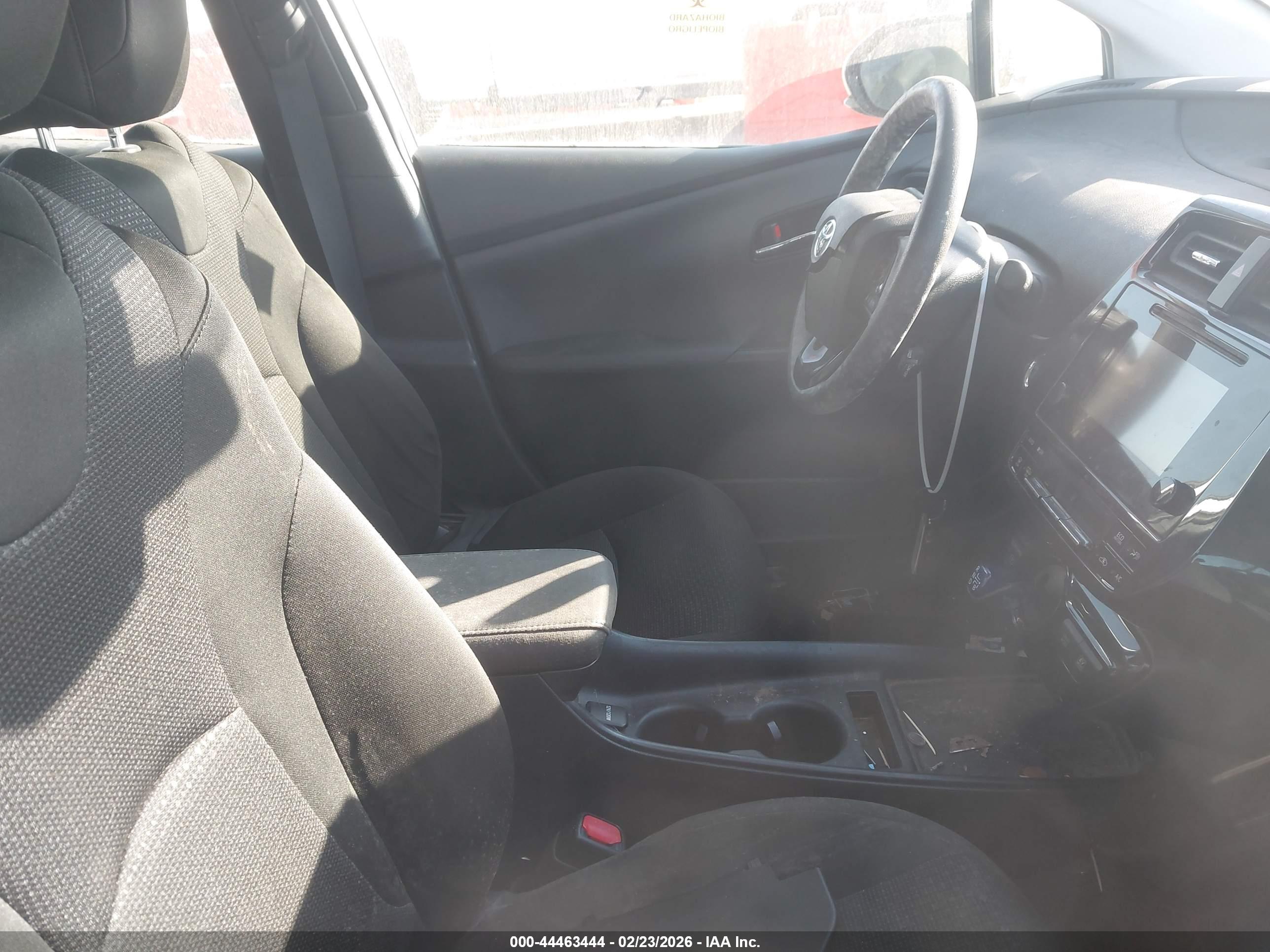 TOYOTA PRIUS image 5