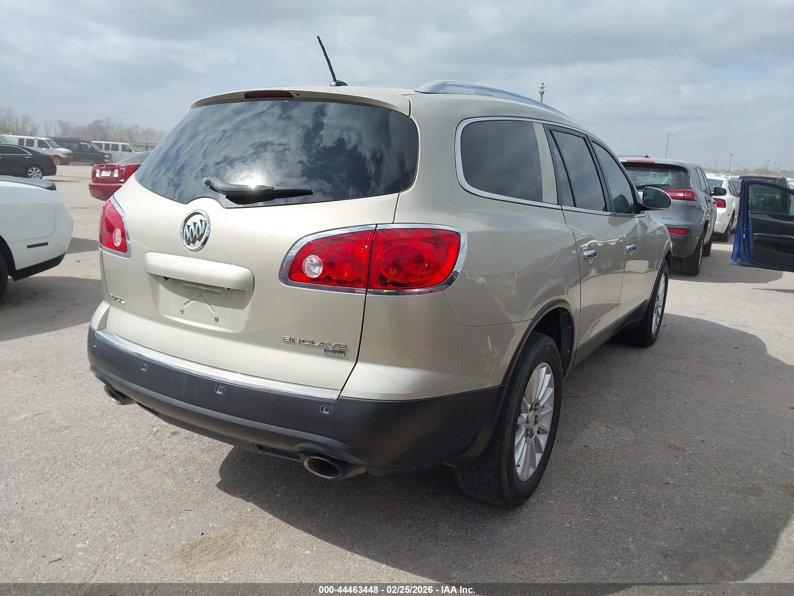 BUICK ENCLAVE image 4