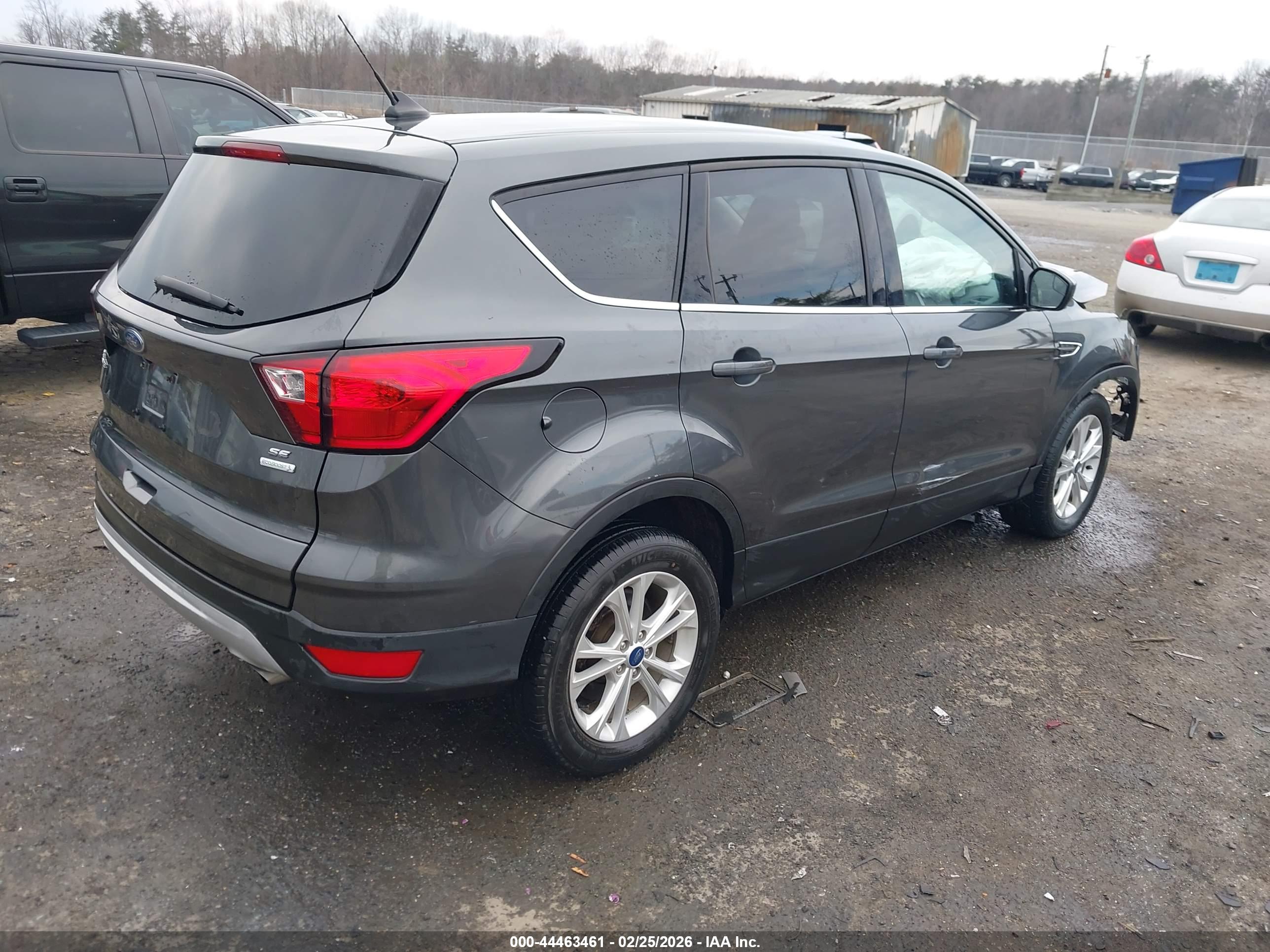 FORD ESCAPE image 4