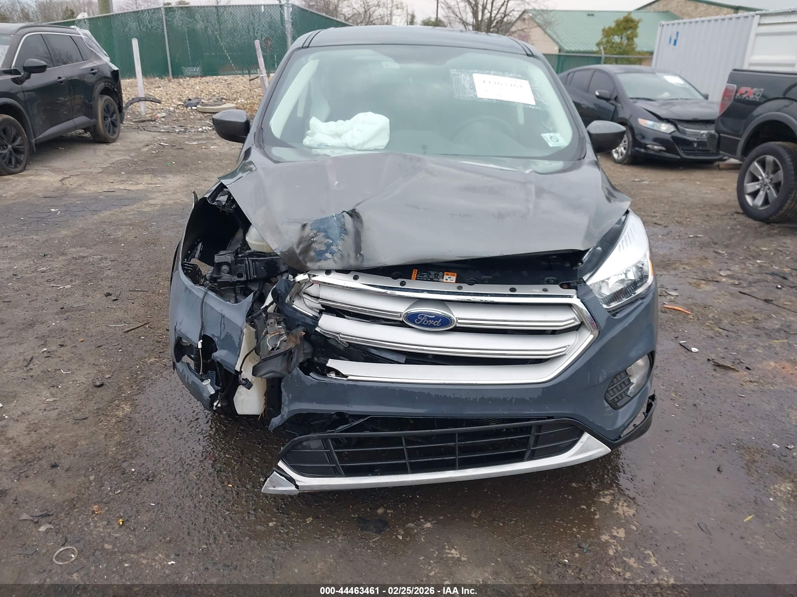 FORD ESCAPE image 6