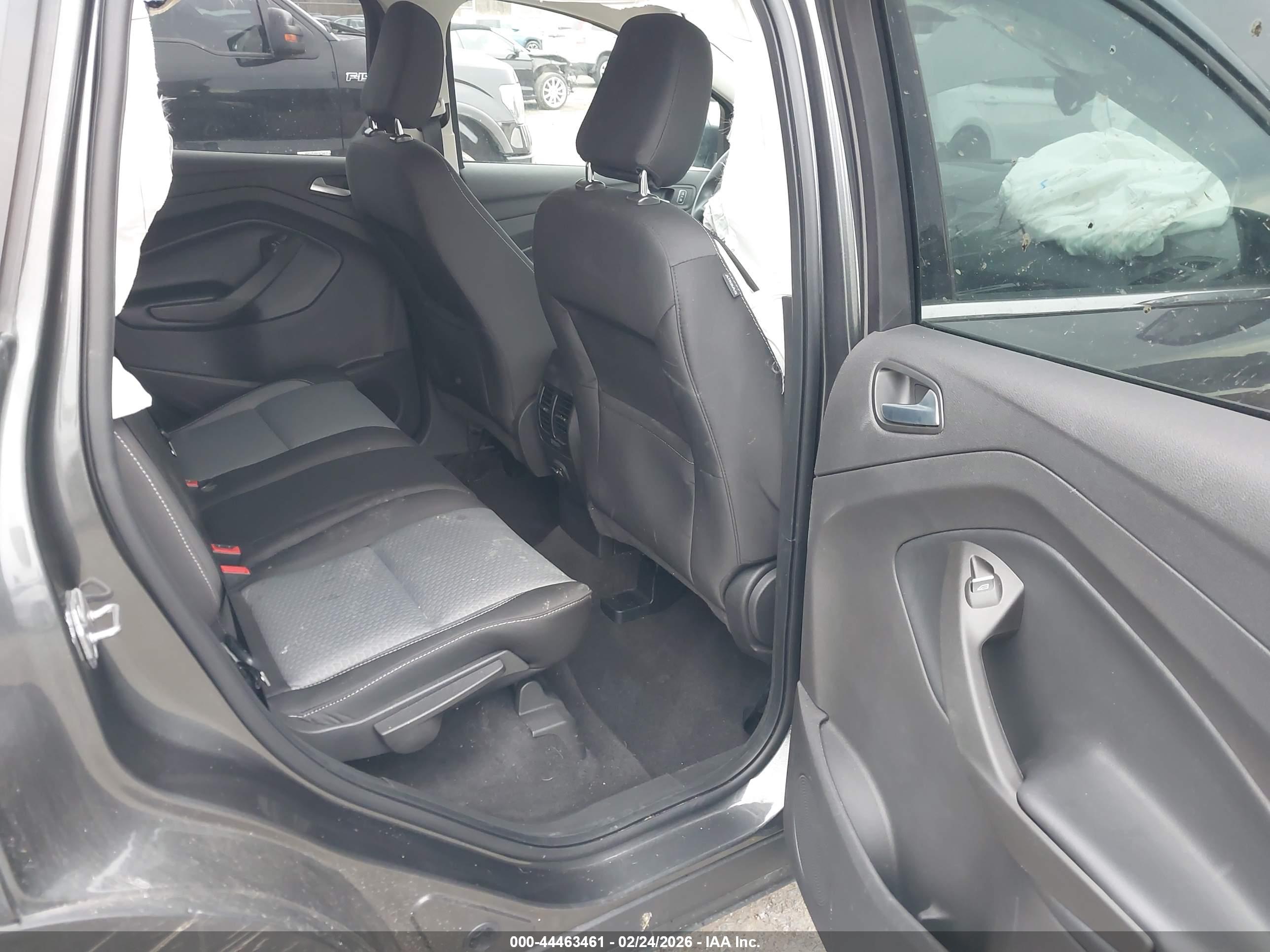 FORD ESCAPE image 8