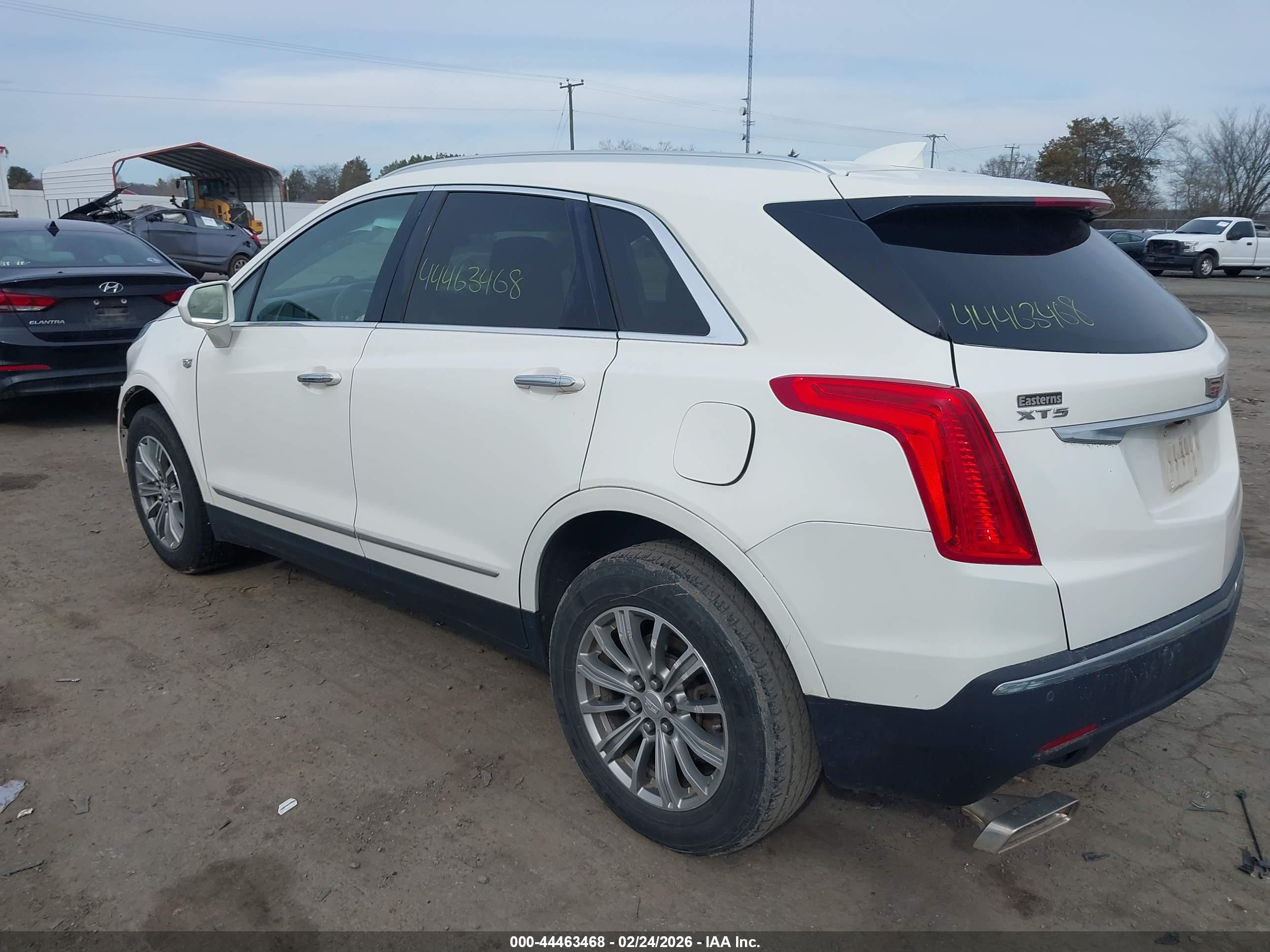 CADILLAC XT5 image 3